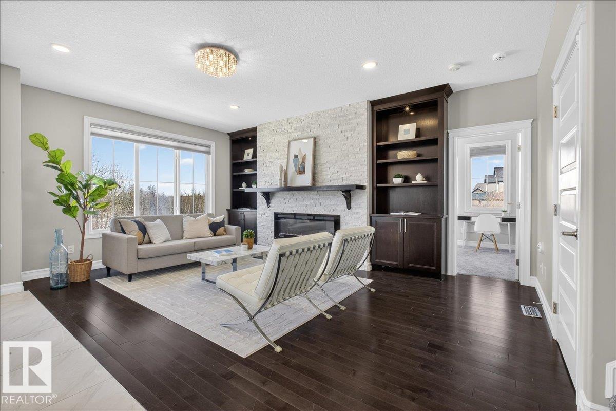 Photo 8 at 1380 Graydon Hill Way SW, Graydon Hill, Edmonton