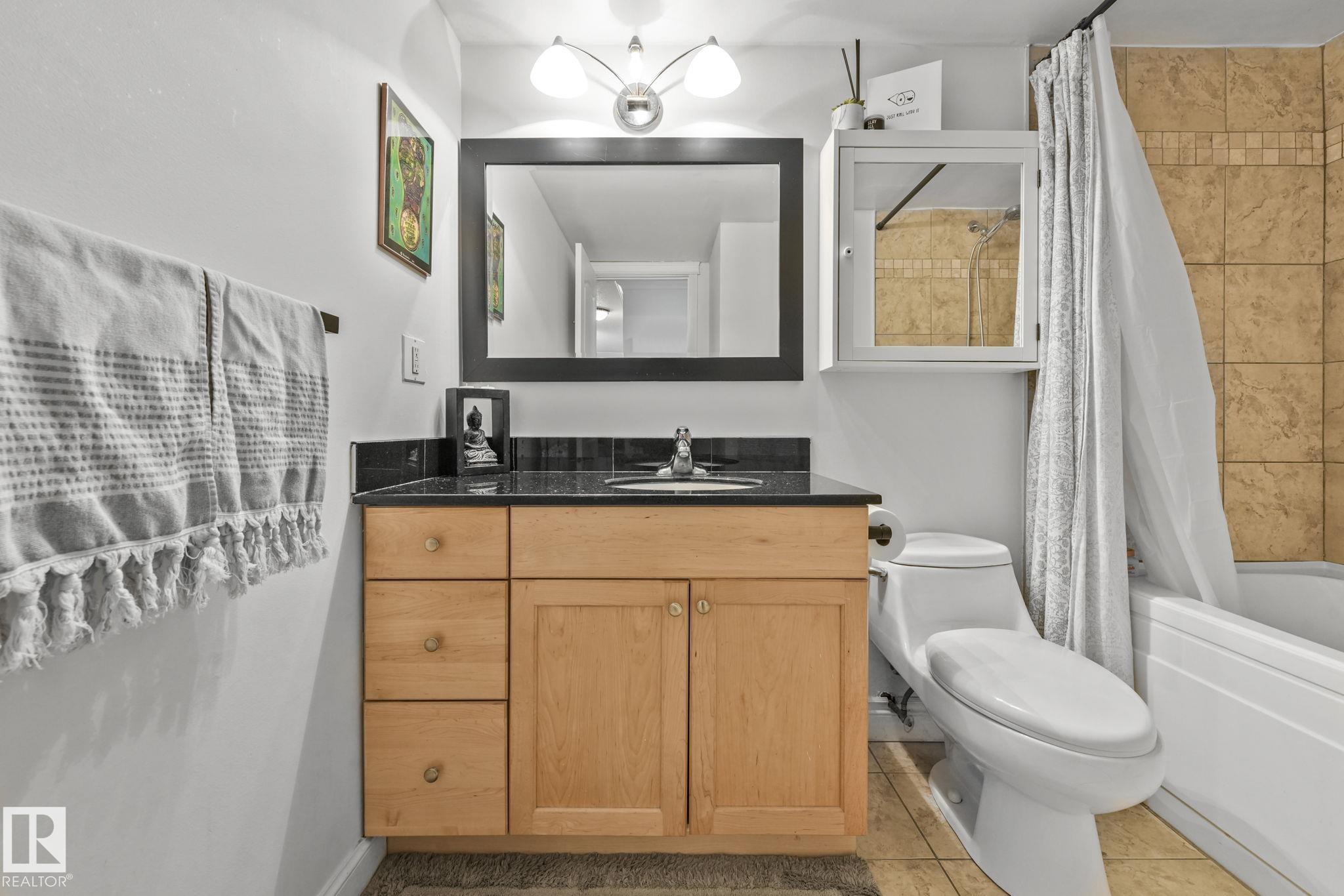 Photo 16 at 303 - 10165 113 Street NW, Wîhkwêntôwin, Edmonton