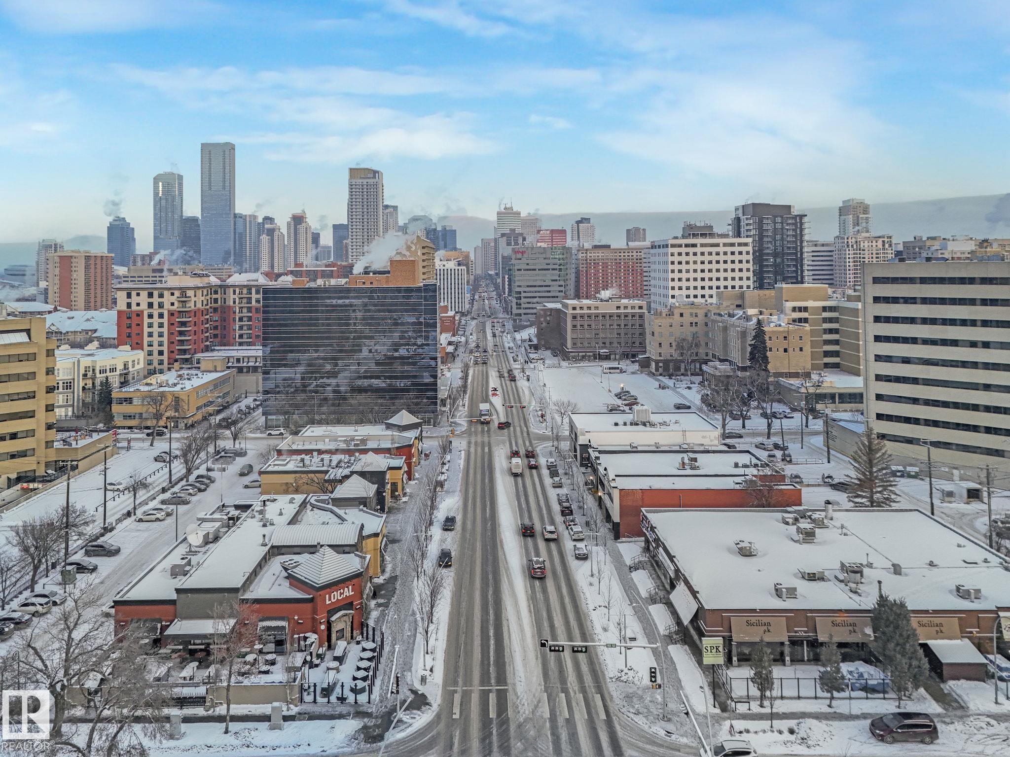 Photo 22 at 303 - 10165 113 Street NW, Wîhkwêntôwin, Edmonton