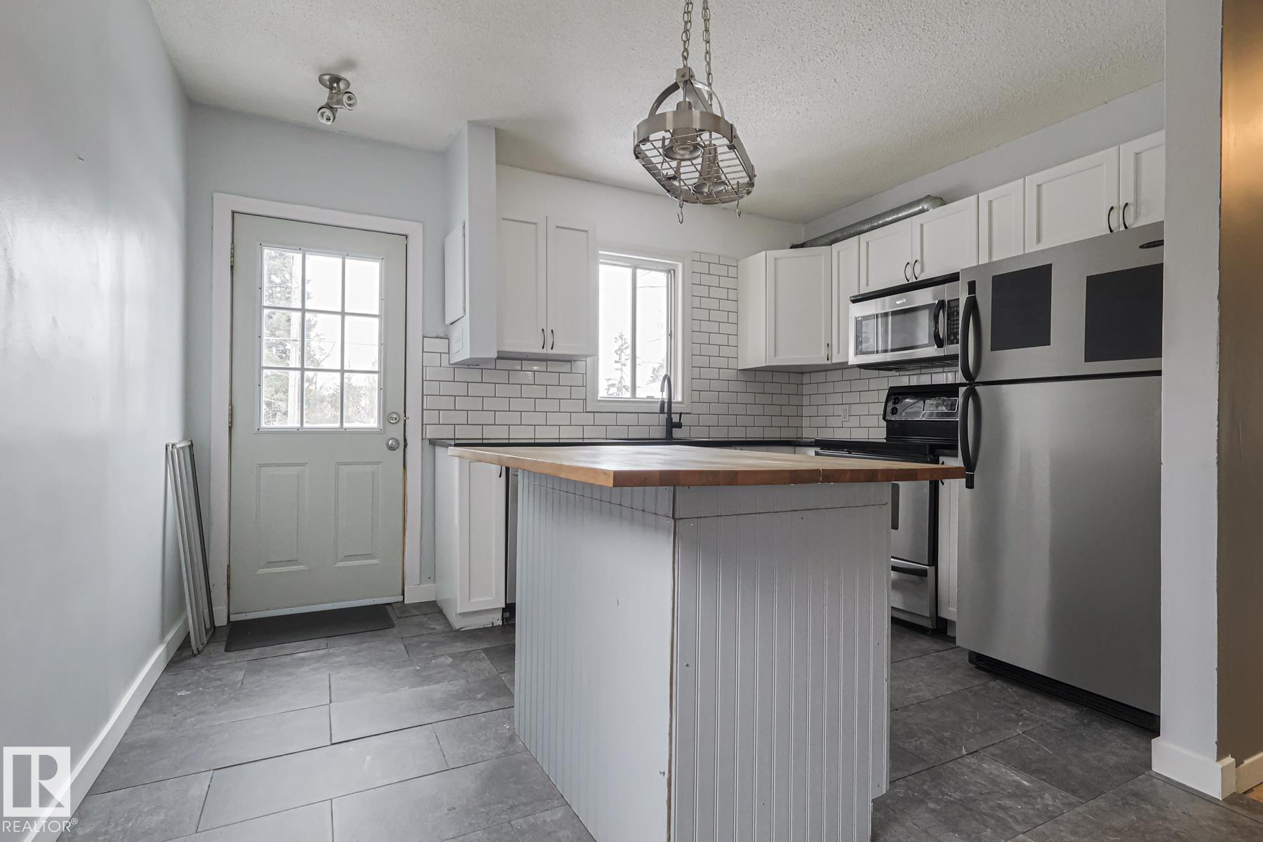 Photo 14 at 13519 107a Avenue NW, North Glenora, Edmonton