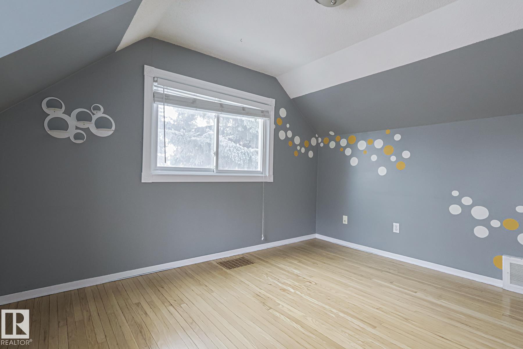 Photo 32 at 13519 107a Avenue NW, North Glenora, Edmonton