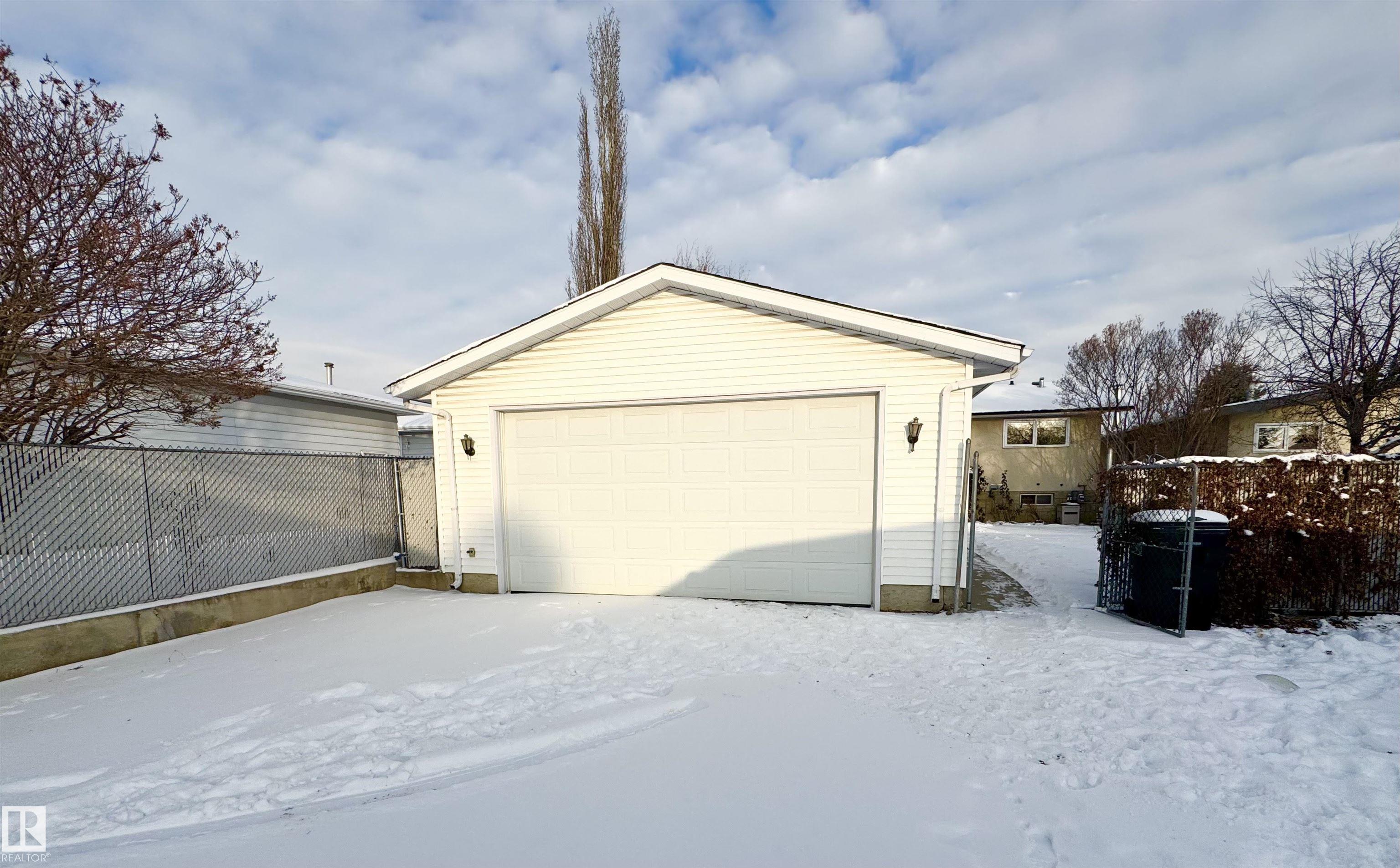 Photo 21 at 8507 35 Avenue NW, Richfield, Edmonton