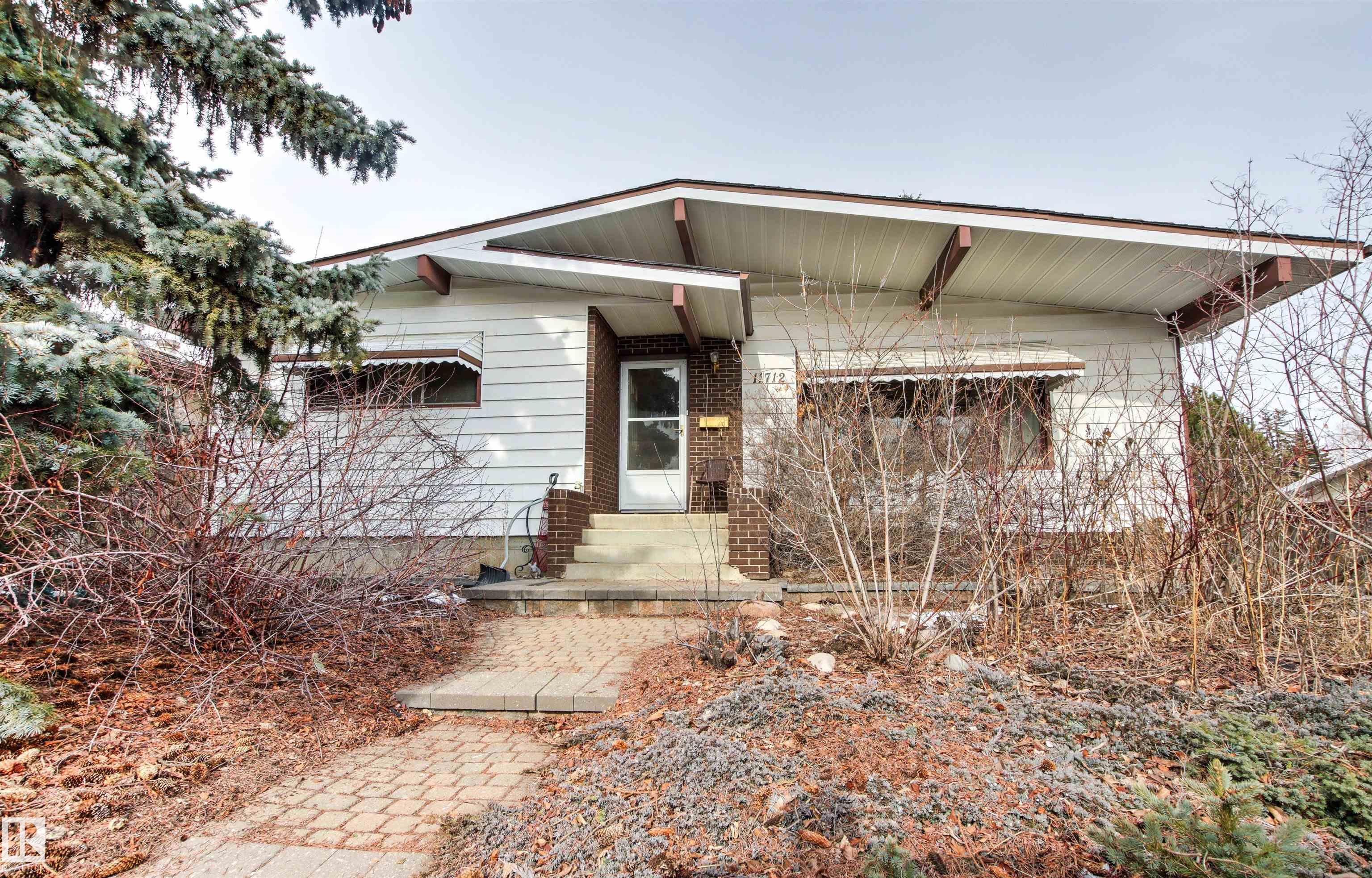 11712 43 Avenue NW, Royal Gardens, Edmonton