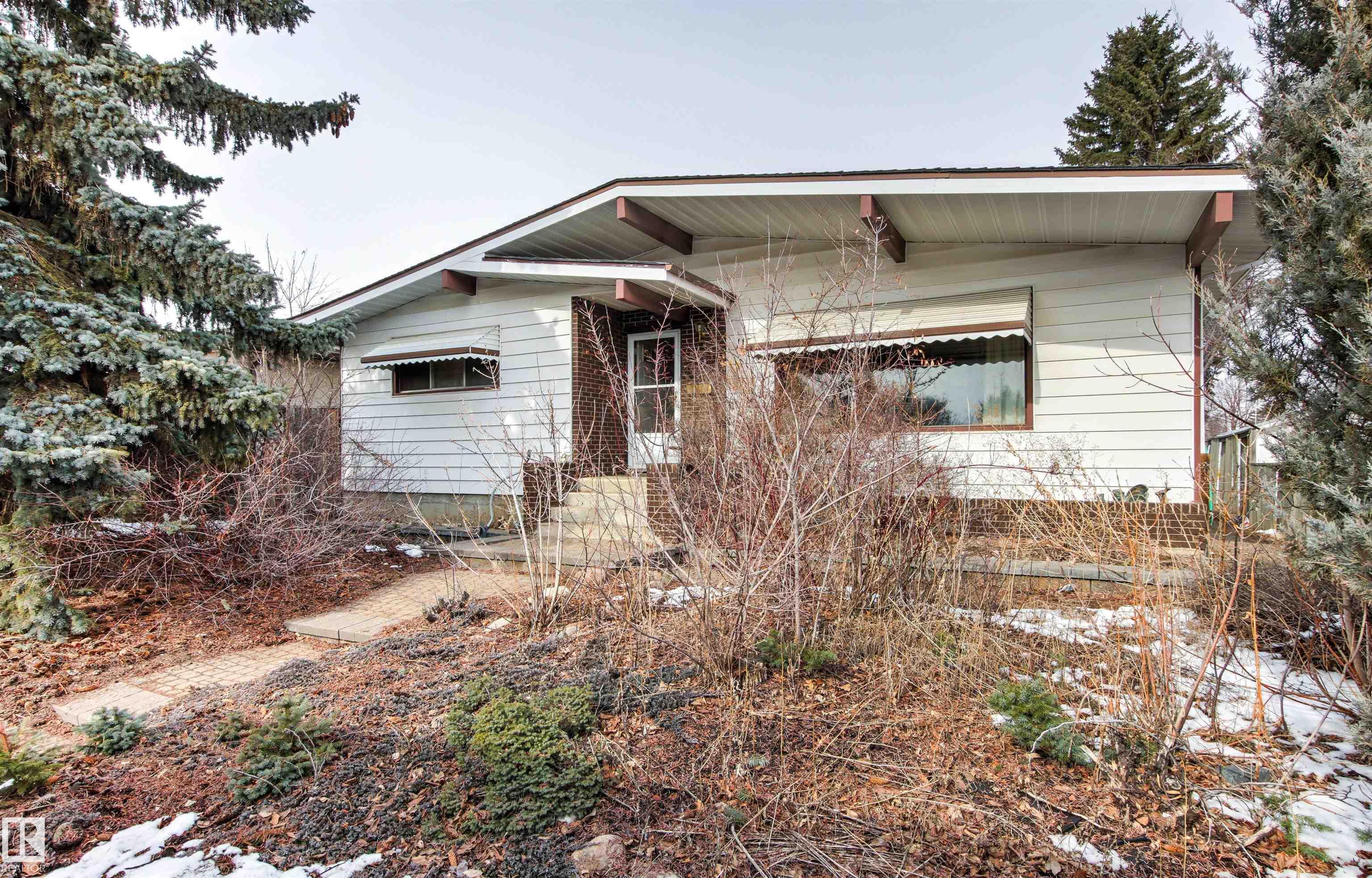 11712 43 Avenue NW, Royal Gardens, Edmonton