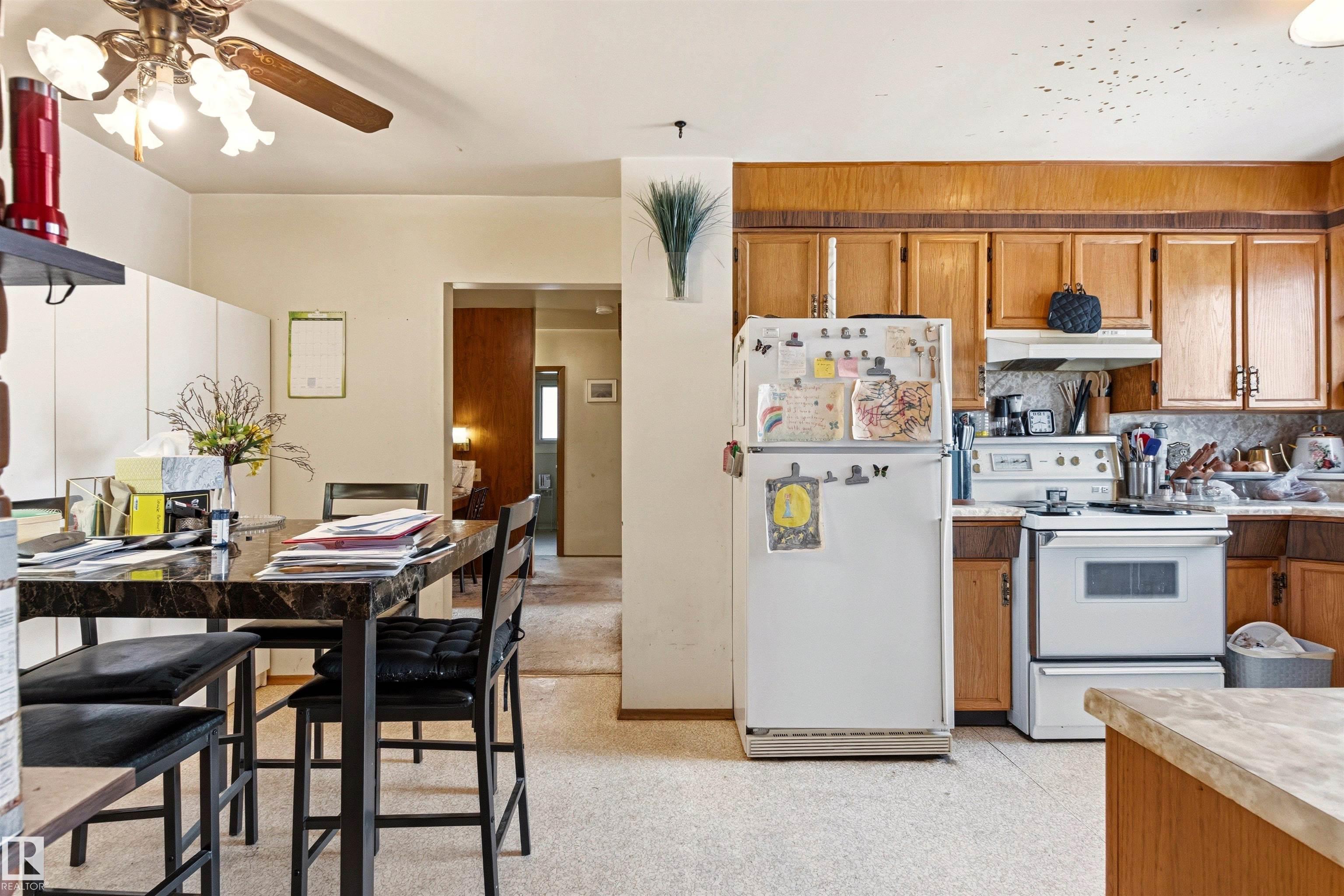 Photo 11 at 11712 43 Avenue NW, Royal Gardens, Edmonton