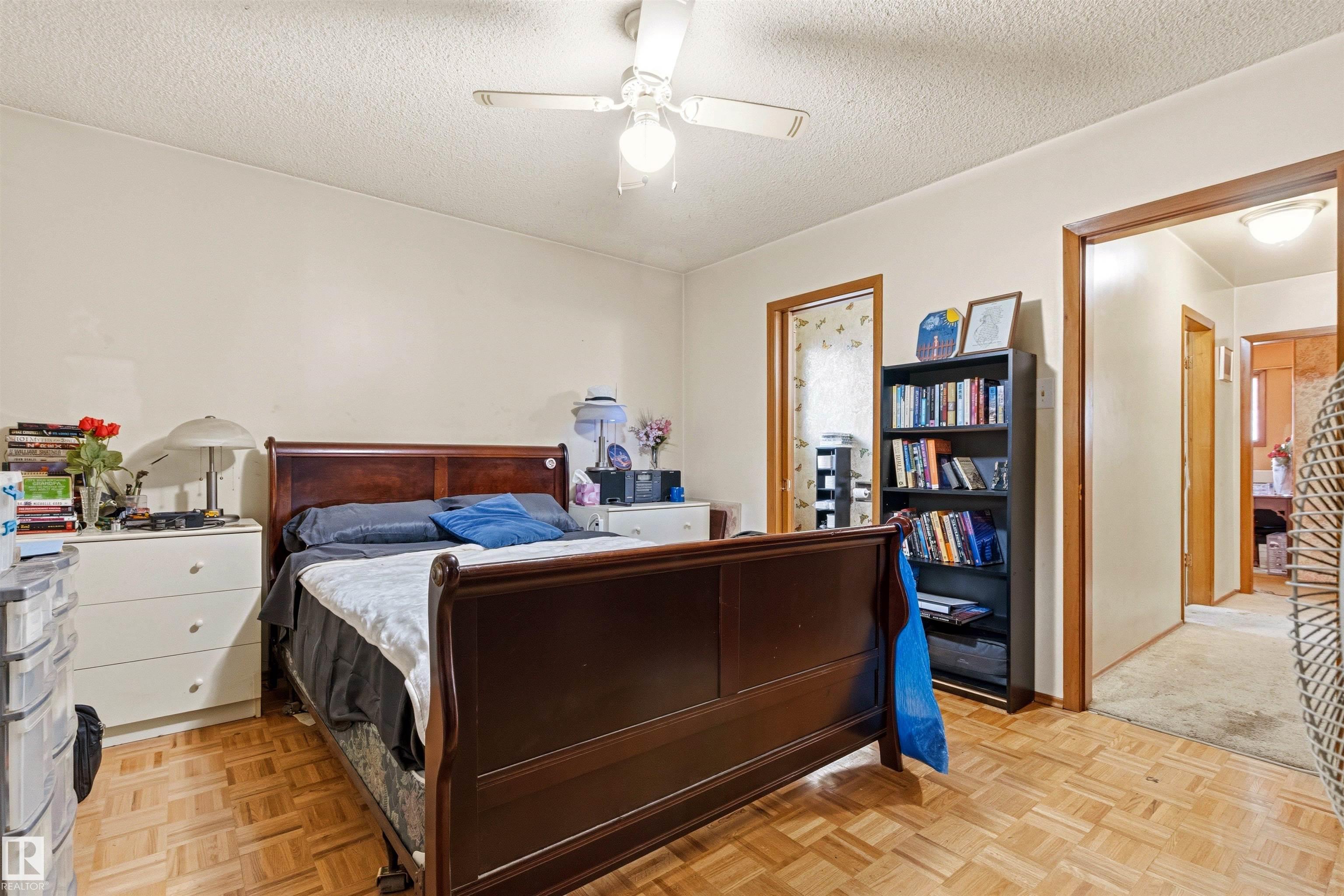 Photo 22 at 11712 43 Avenue NW, Royal Gardens, Edmonton