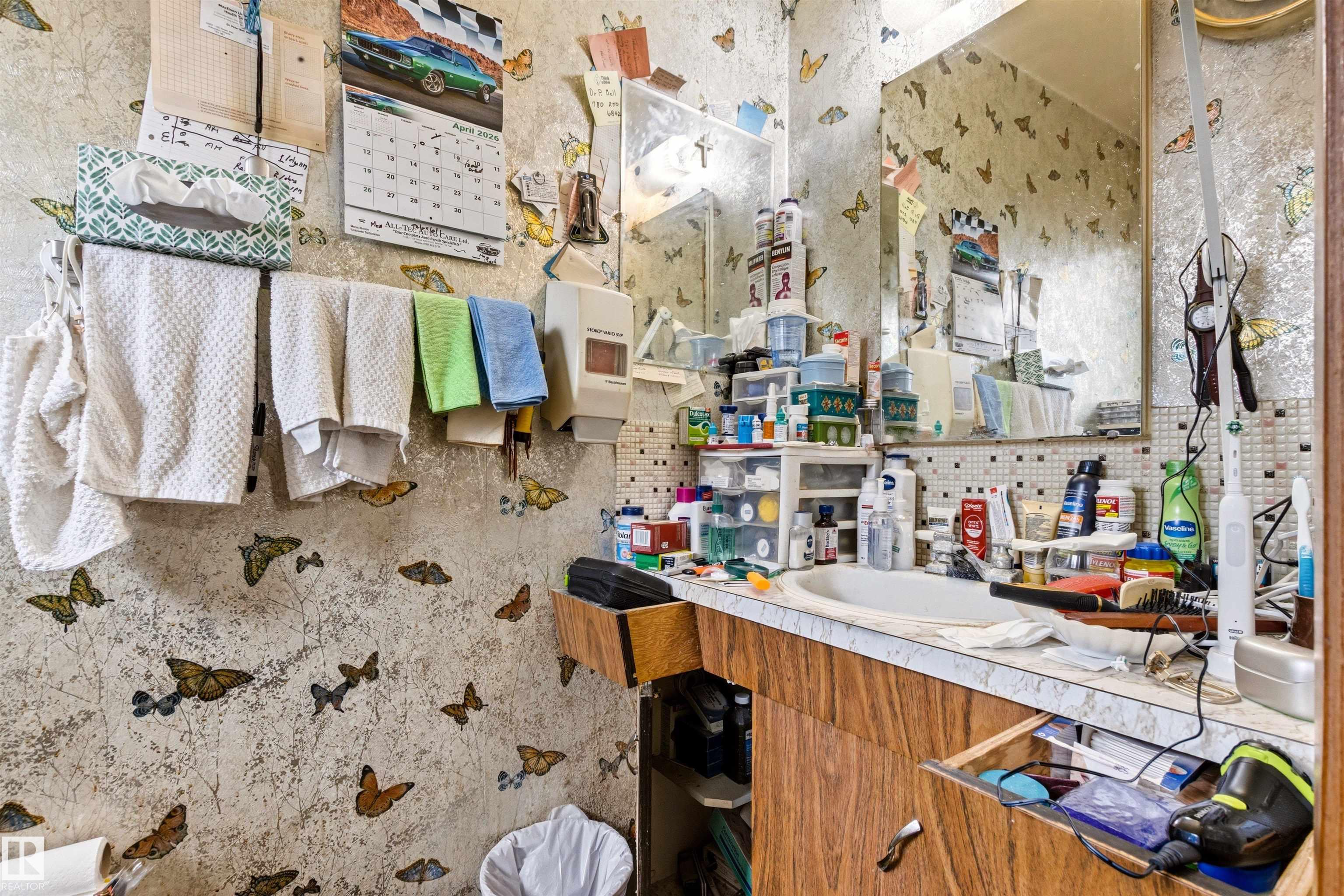 Photo 24 at 11712 43 Avenue NW, Royal Gardens, Edmonton