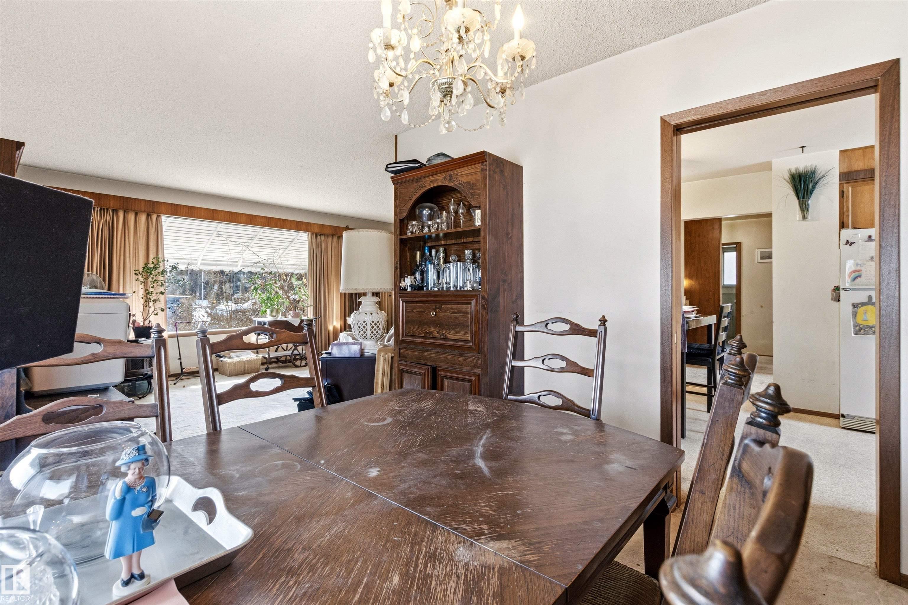 Photo 10 at 11712 43 Avenue NW, Royal Gardens, Edmonton