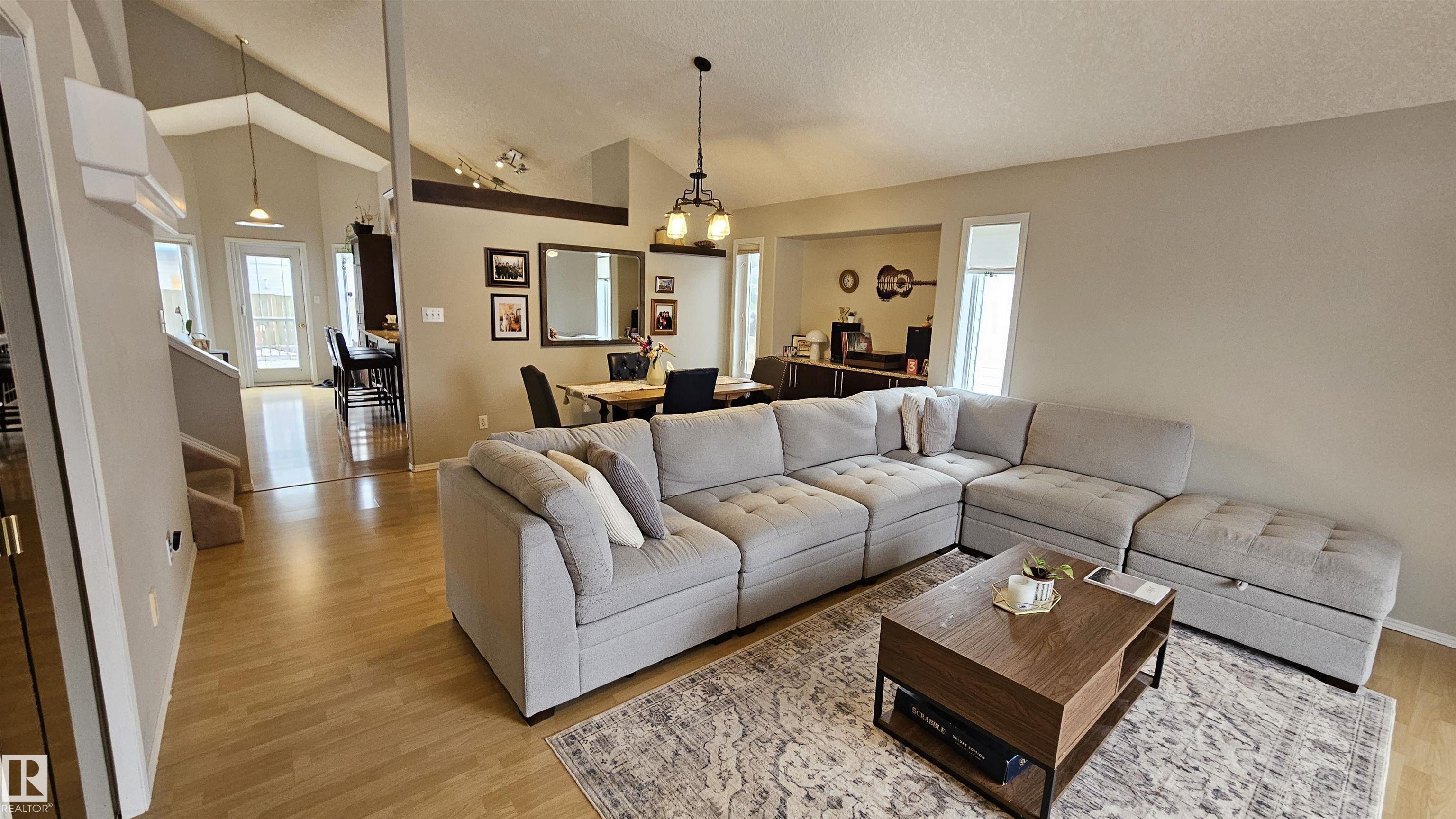 128 Chancery point(e), Charlton Heights, Sherwood Park