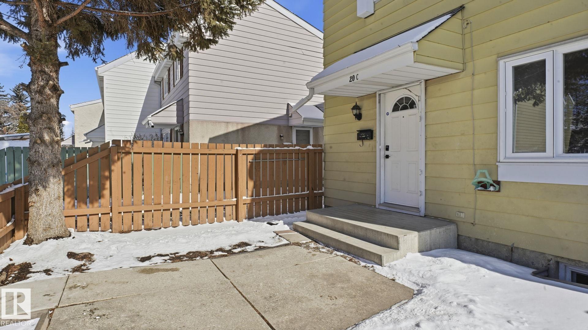 20C Callingwood Court NW, Callingwood North, Edmonton