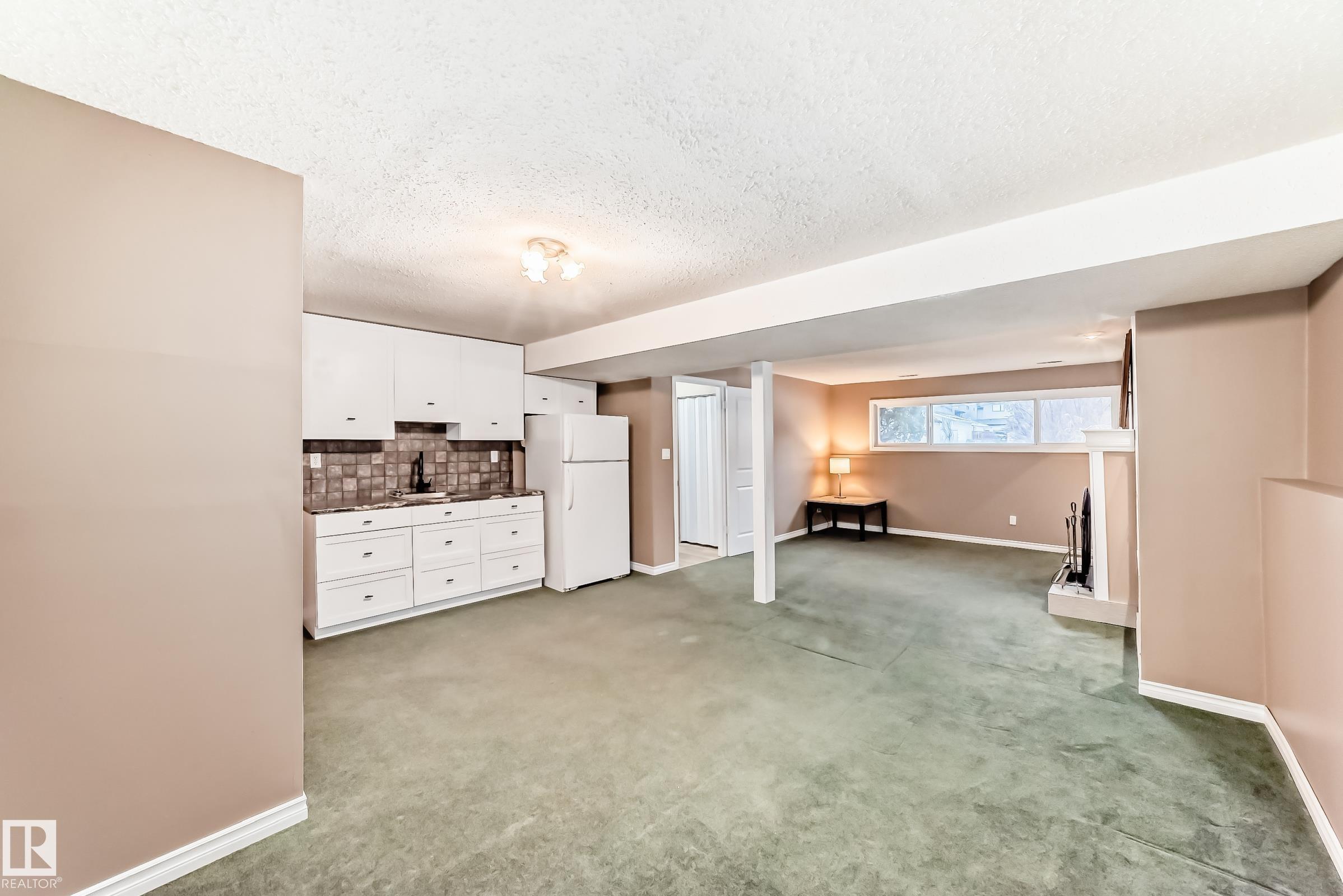 Photo 18 at 9813 152 Street NW, West Jasper Place, Edmonton