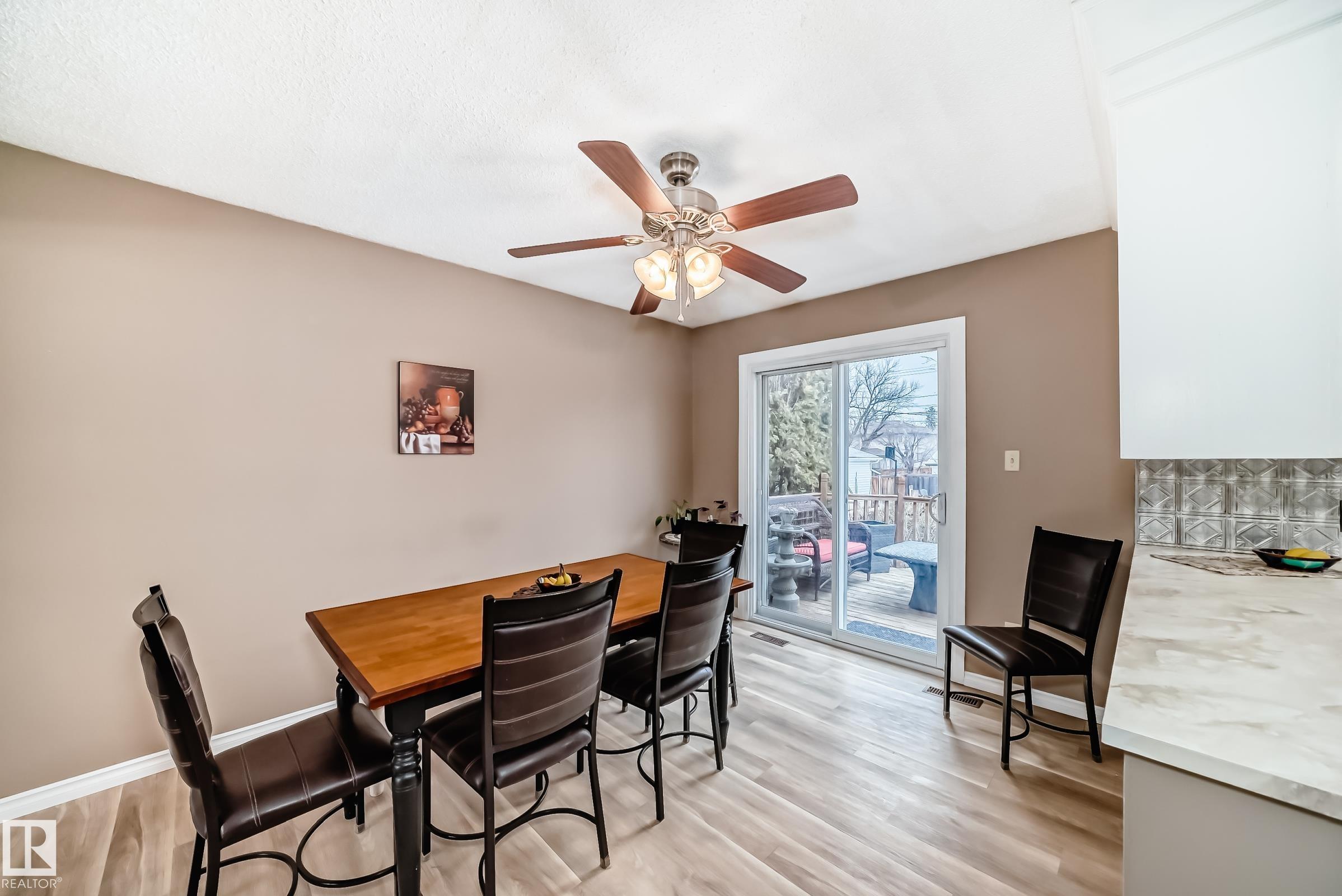 Photo 7 at 9813 152 Street NW, West Jasper Place, Edmonton