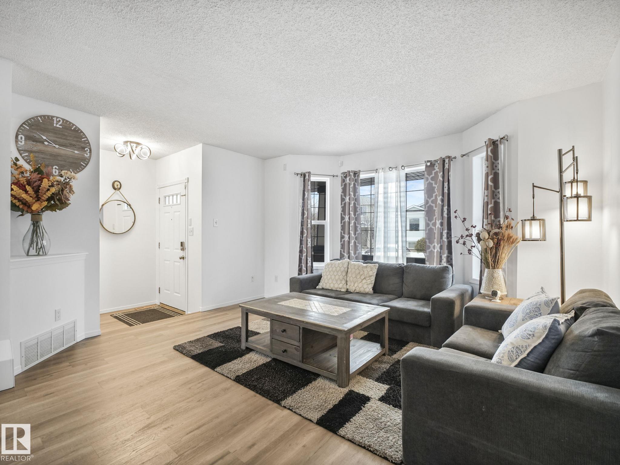 Photo 6 at 21360 88 Avenue NW, Suder Greens, Edmonton