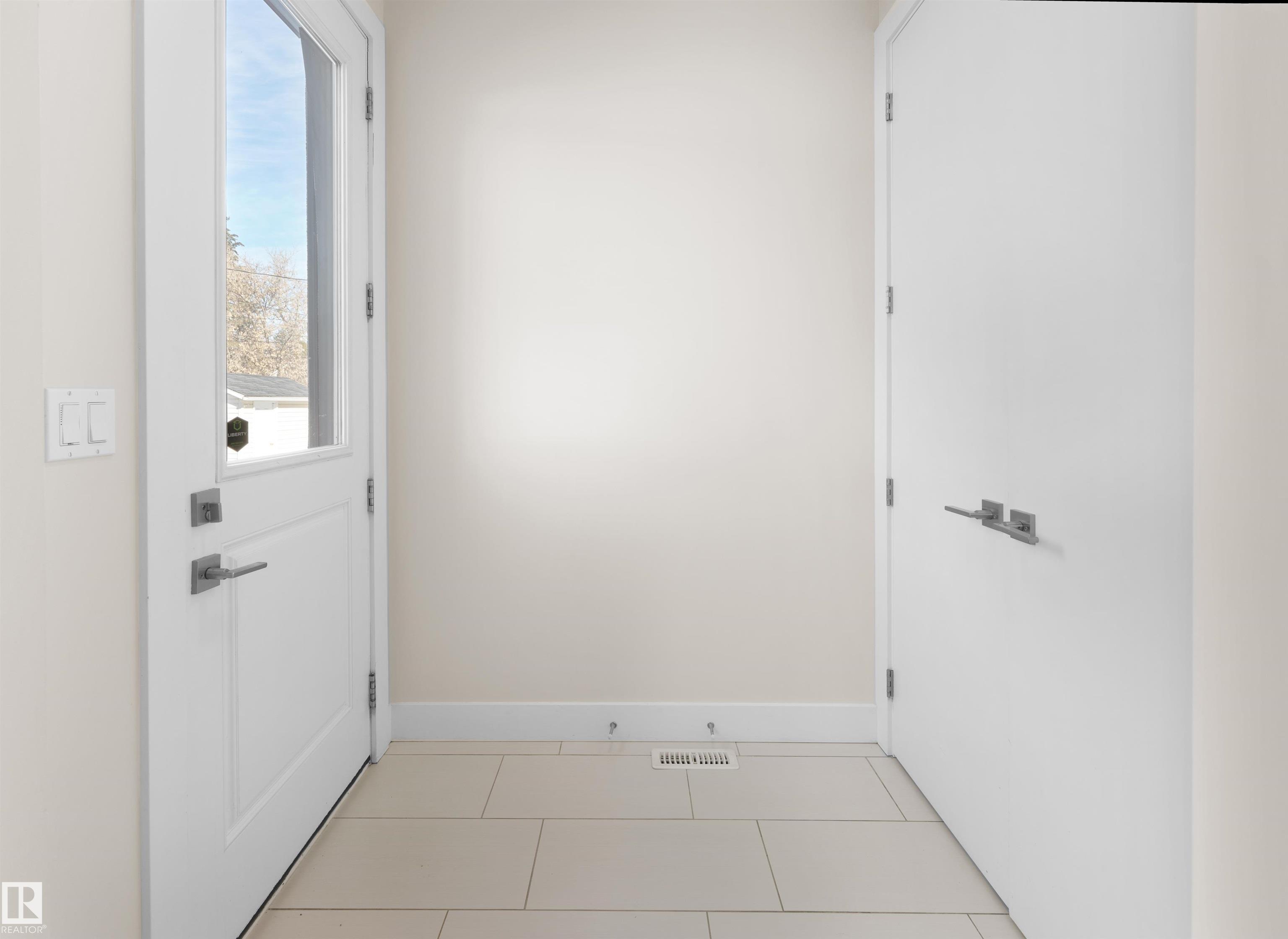 Photo 12 at 9108 116 Street NW, Windsor Park, Edmonton