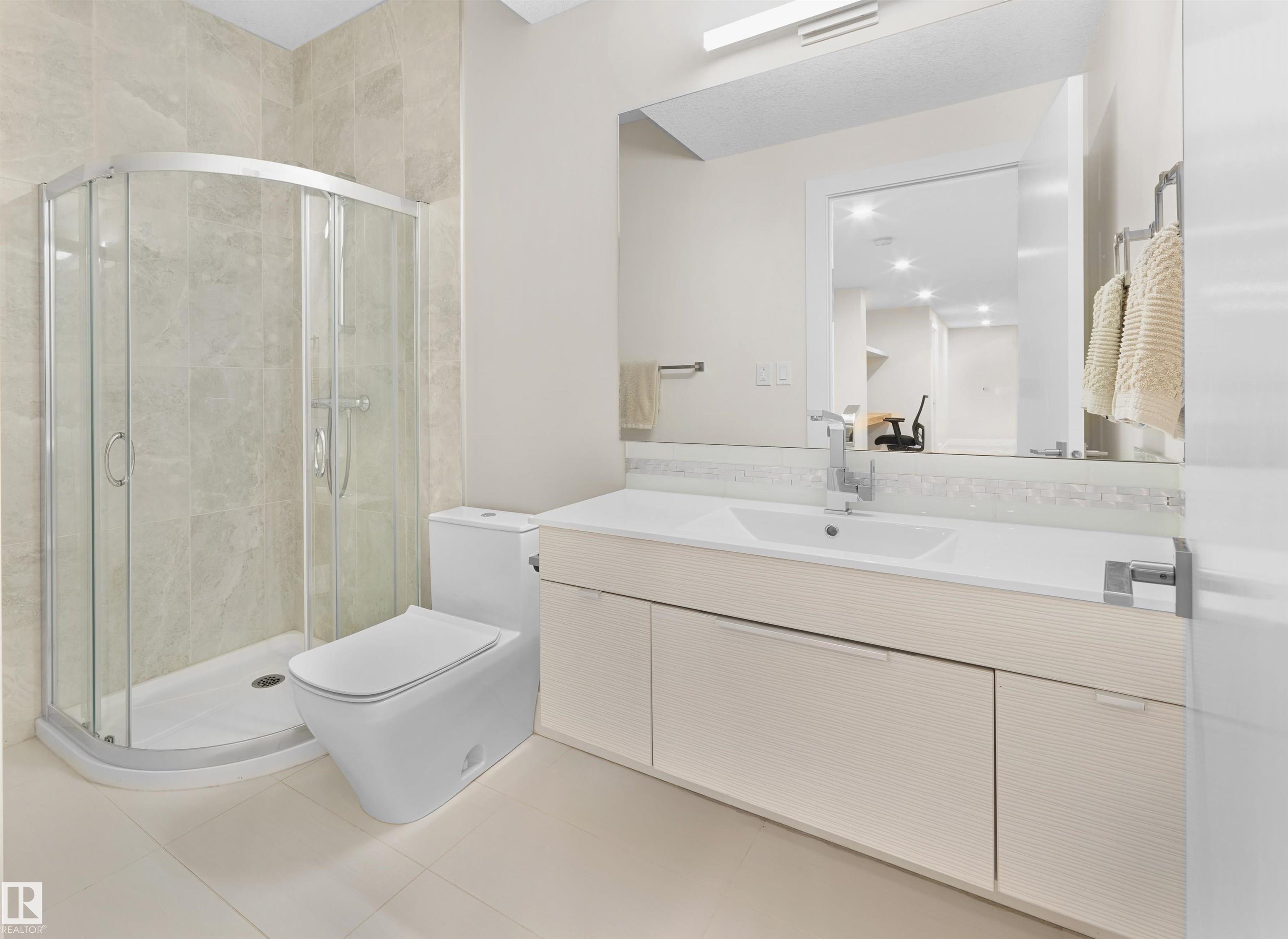 Photo 28 at 9108 116 Street NW, Windsor Park, Edmonton