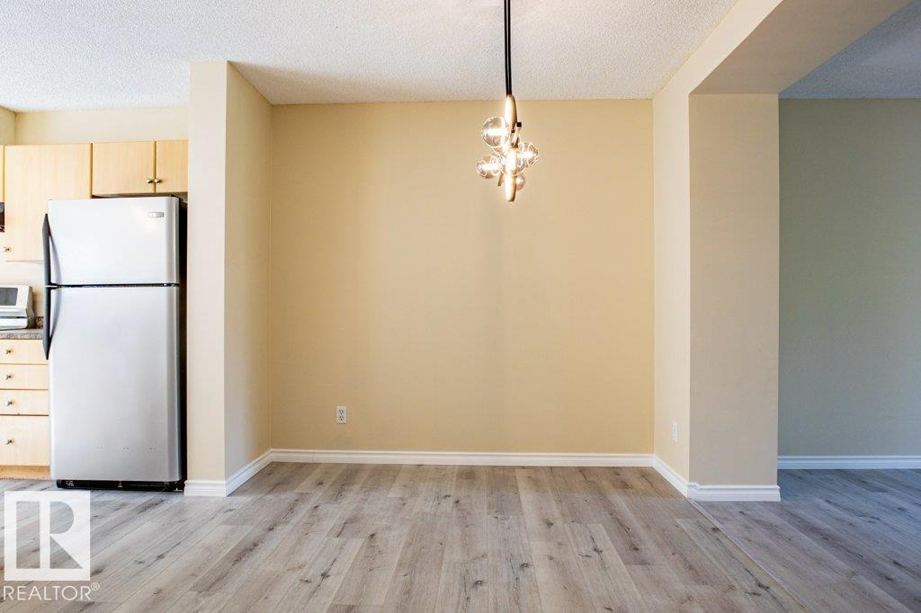 Photo 11 at 41 - 8304 11 Avenue SW, Summerside, Edmonton