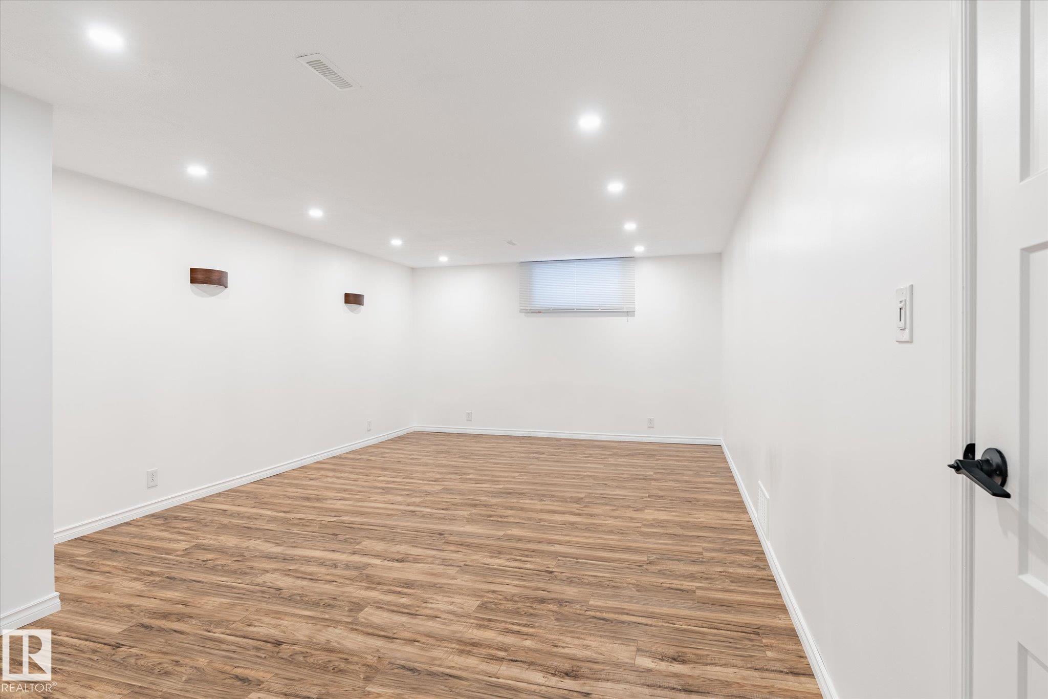 Photo 15 at 12823 81 Street NW, Balwin, Edmonton