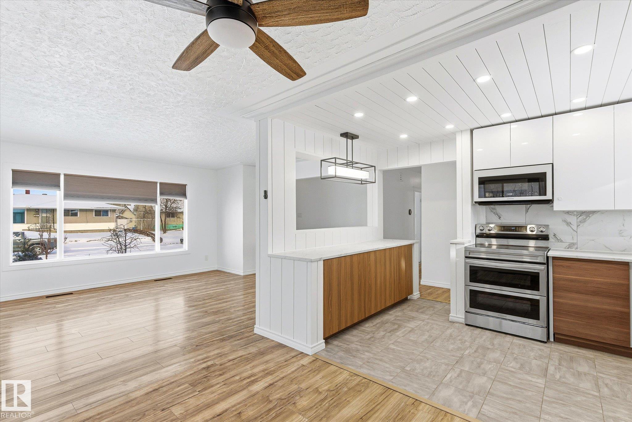 Photo 9 at 12823 81 Street NW, Balwin, Edmonton