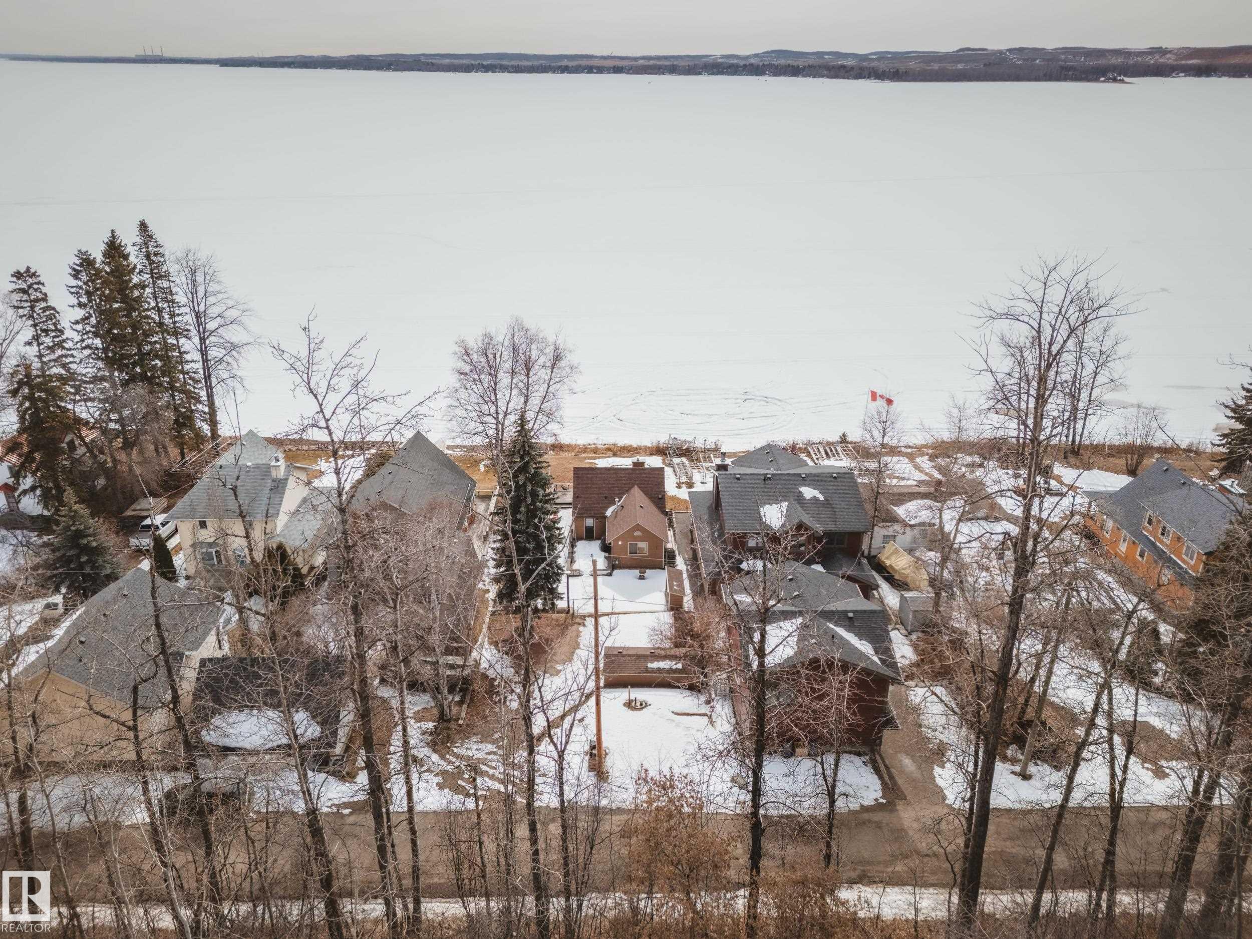 Photo 37 at 595 1 Avenue N, Seba Beach, Rural Parkland County