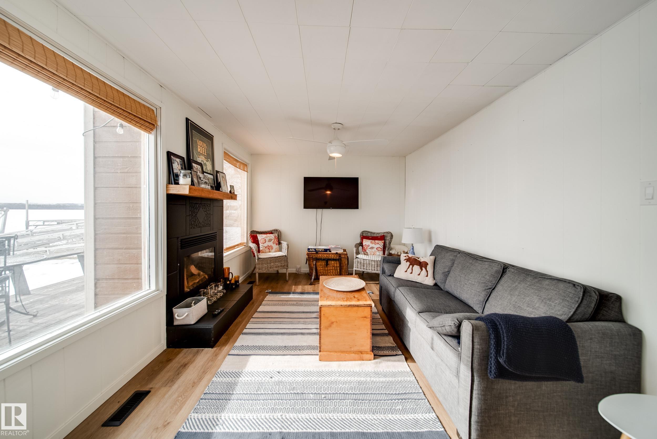 595 1 Avenue N, Seba Beach, Rural Parkland County