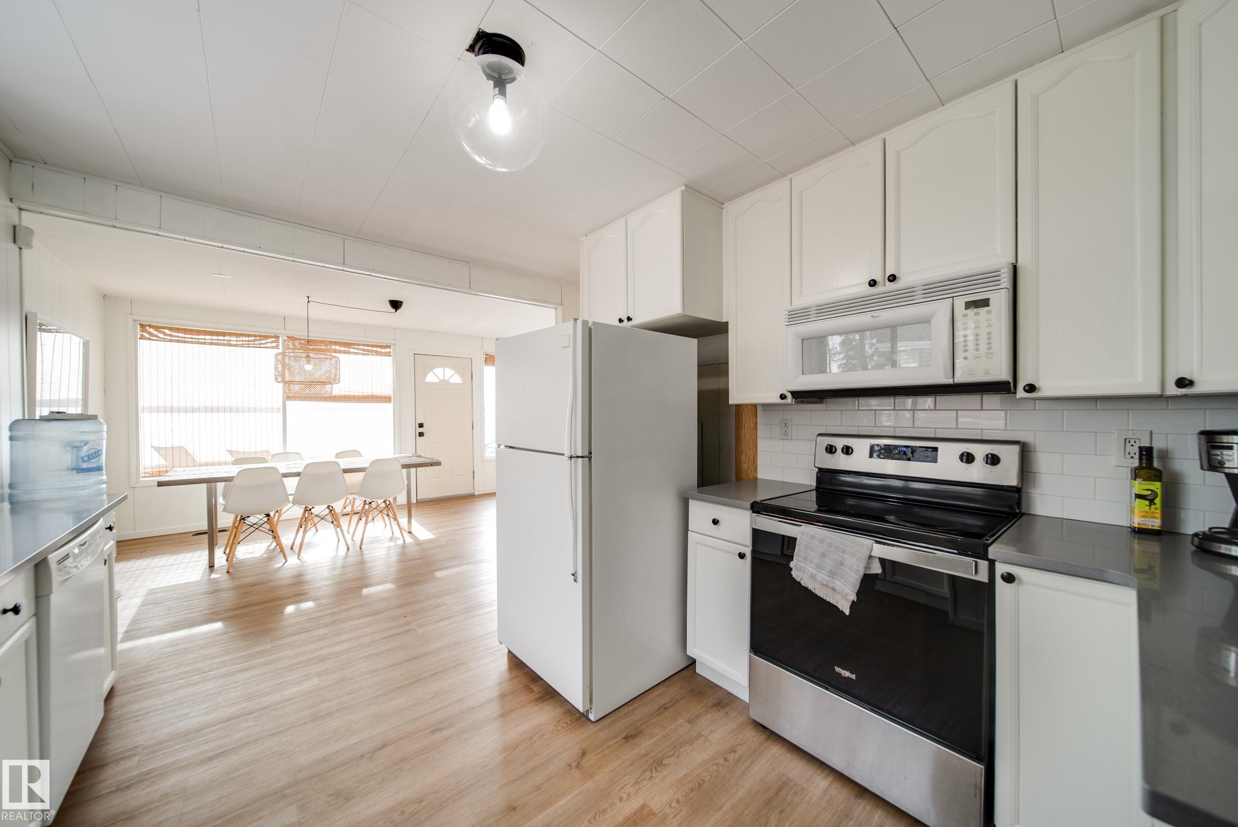 Photo 10 at 595 1 Avenue N, Seba Beach, Rural Parkland County