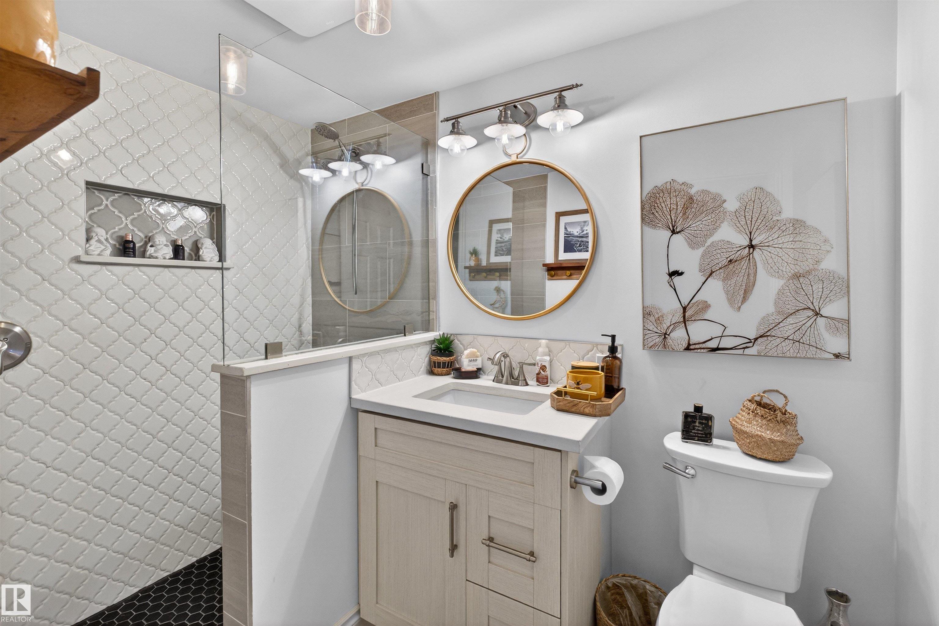 Photo 49 at 18939 78 Avenue NW, Lymburn, Edmonton