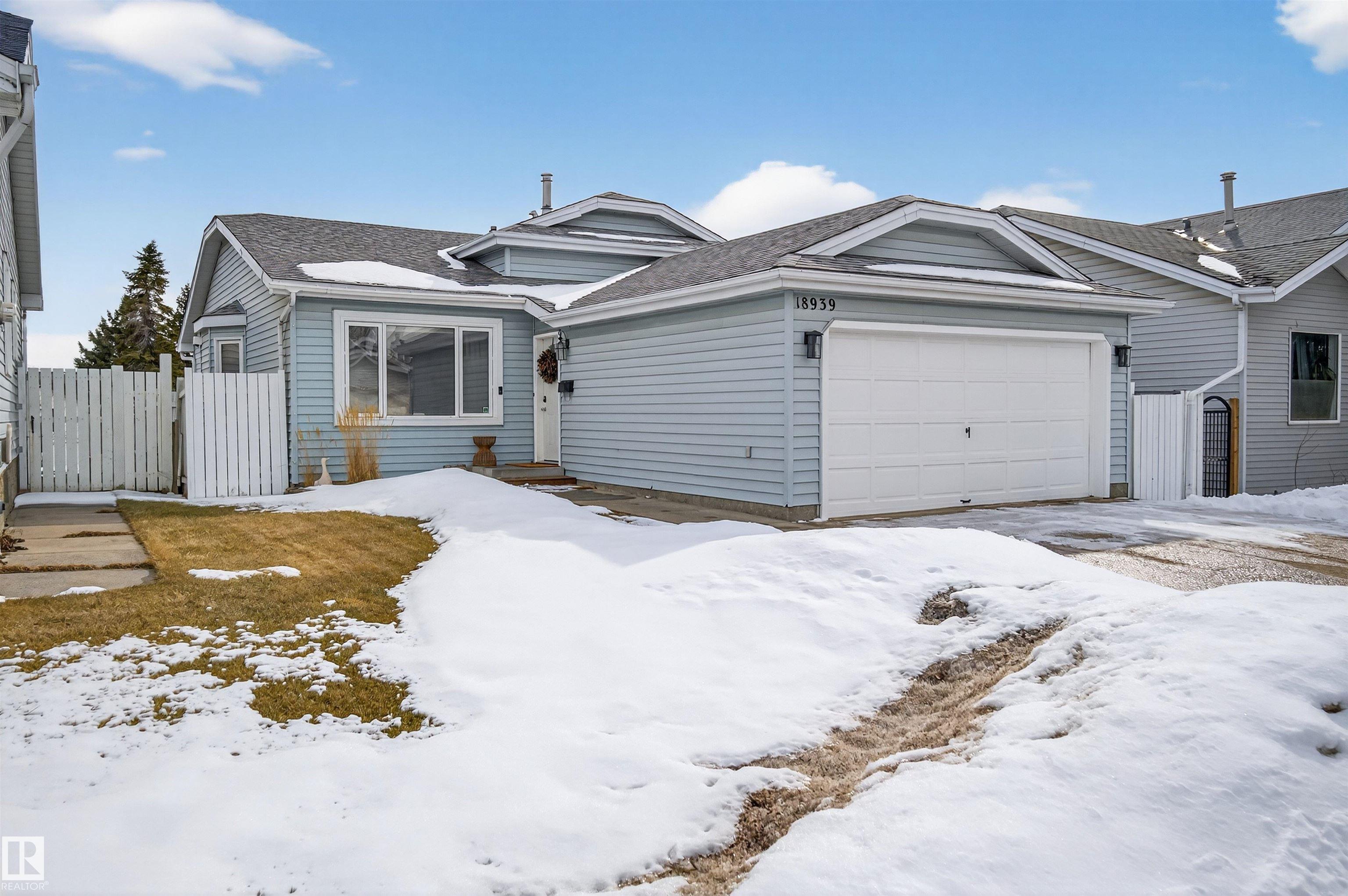 Photo 9 at 18939 78 Avenue NW, Lymburn, Edmonton