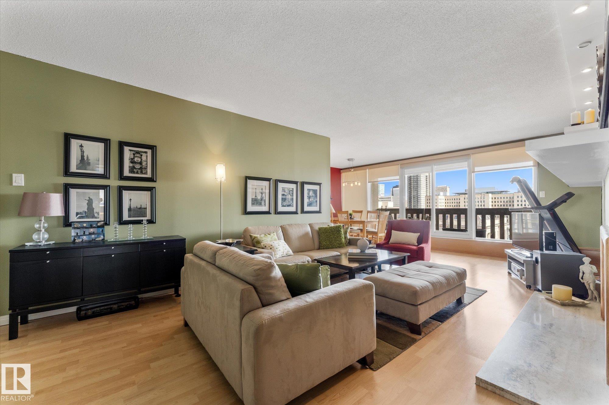 Photo 19 at 1105 - 9809 110 Street NW, Wîhkwêntôwin, Edmonton