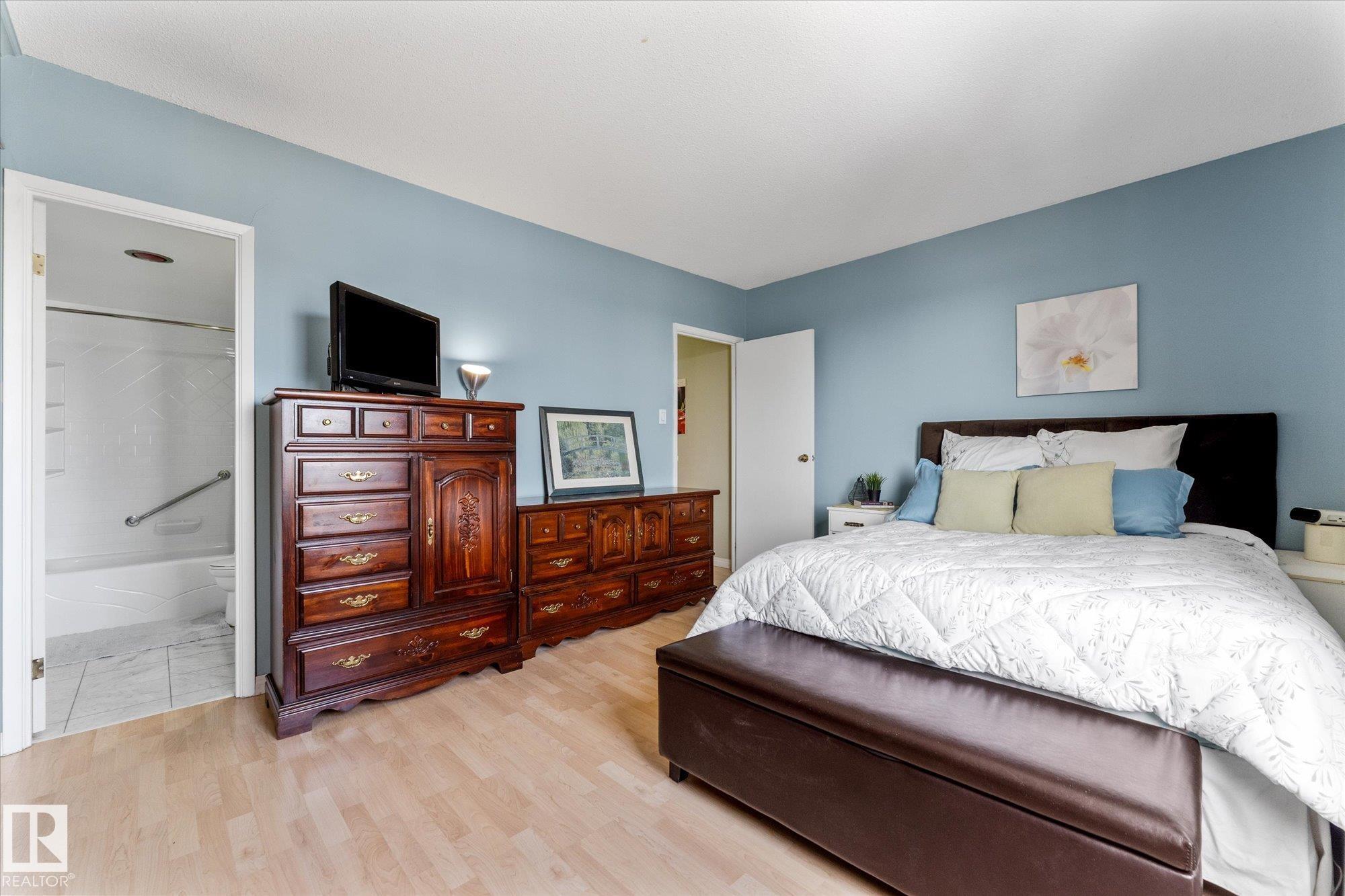 Photo 23 at 1105 - 9809 110 Street NW, Wîhkwêntôwin, Edmonton