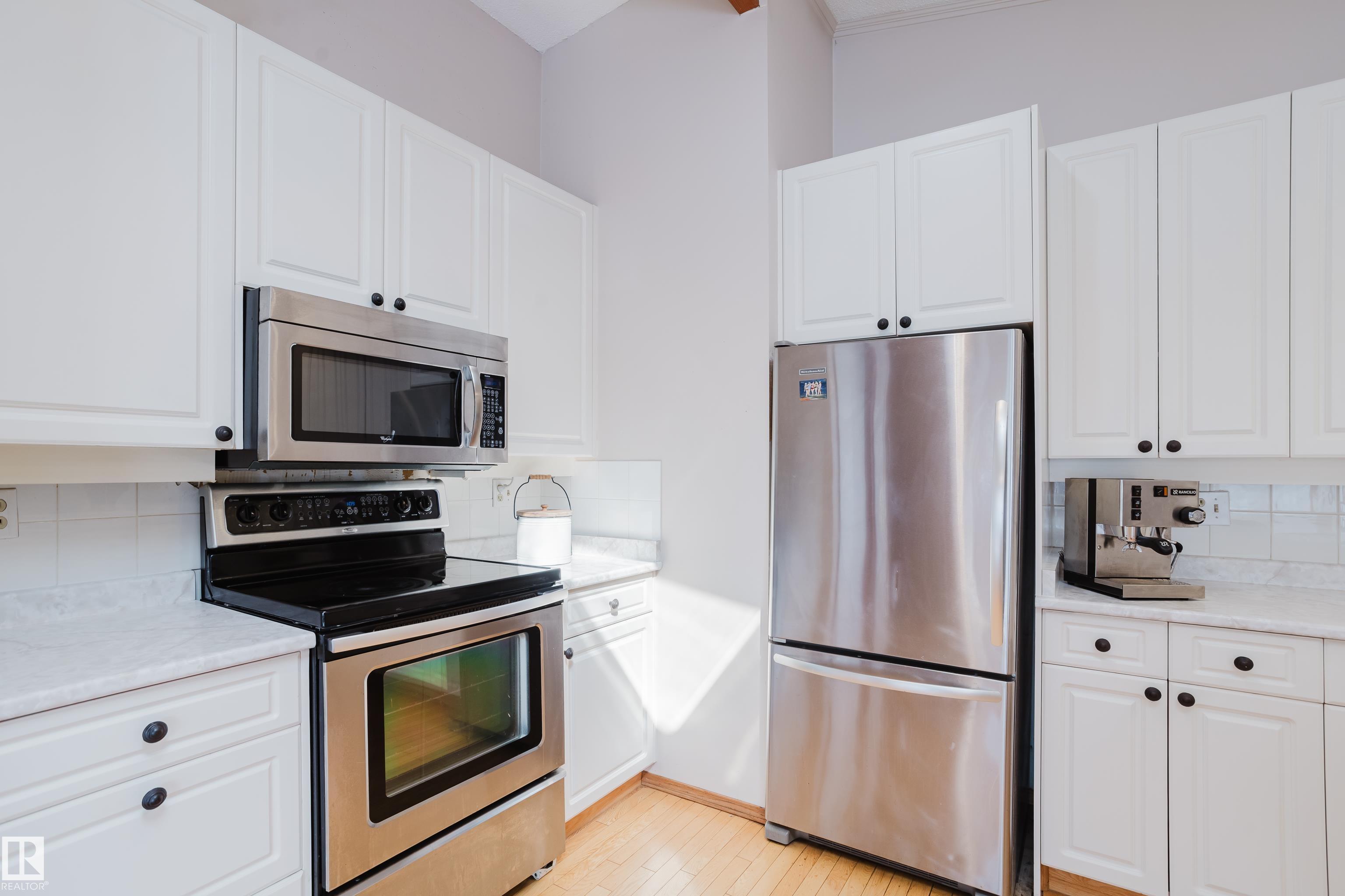 Photo 16 at 4212 Aspen Drive E NW, Aspen Gardens, Edmonton