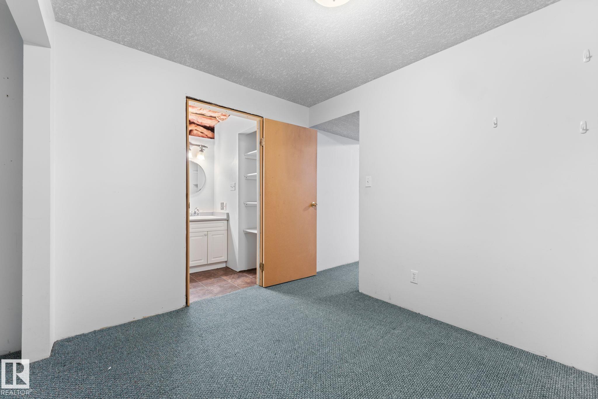 Photo 32 at 3422 138a Avenue NW, Hairsine, Edmonton