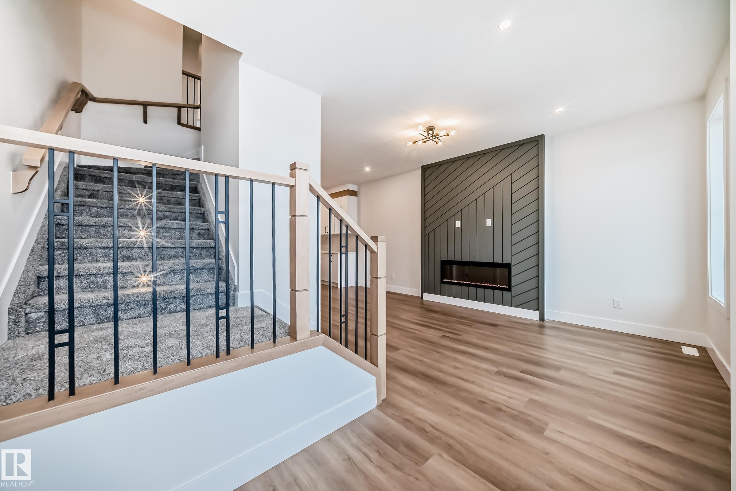 100 Elliott Wynd, South Pointe, Fort Saskatchewan