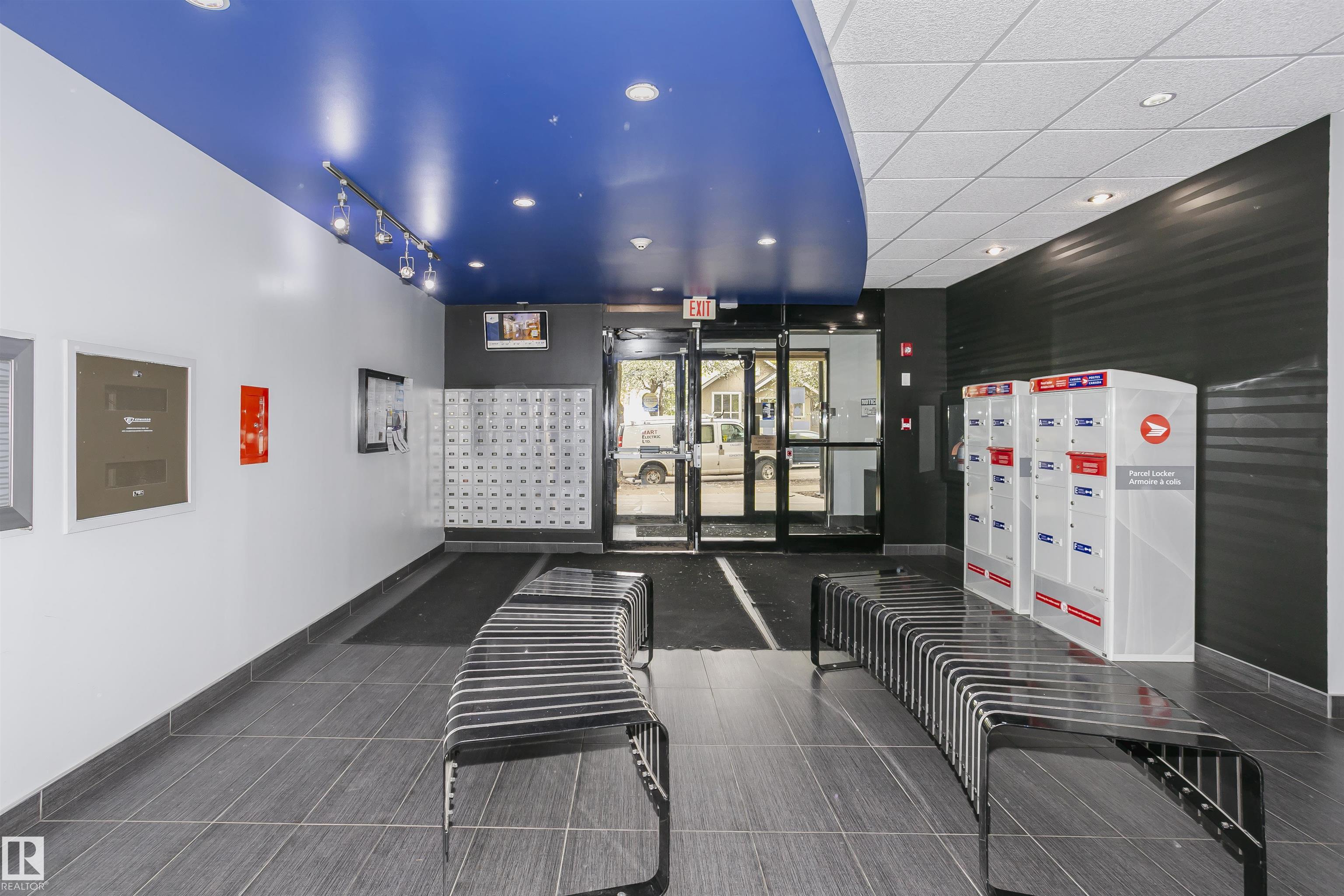 704 - 9715 110 Street NW, Wîhkwêntôwin, Edmonton