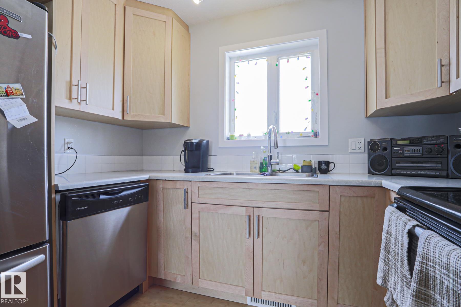 Photo 37 at 13520 124a Avenue NW, Dovercourt, Edmonton