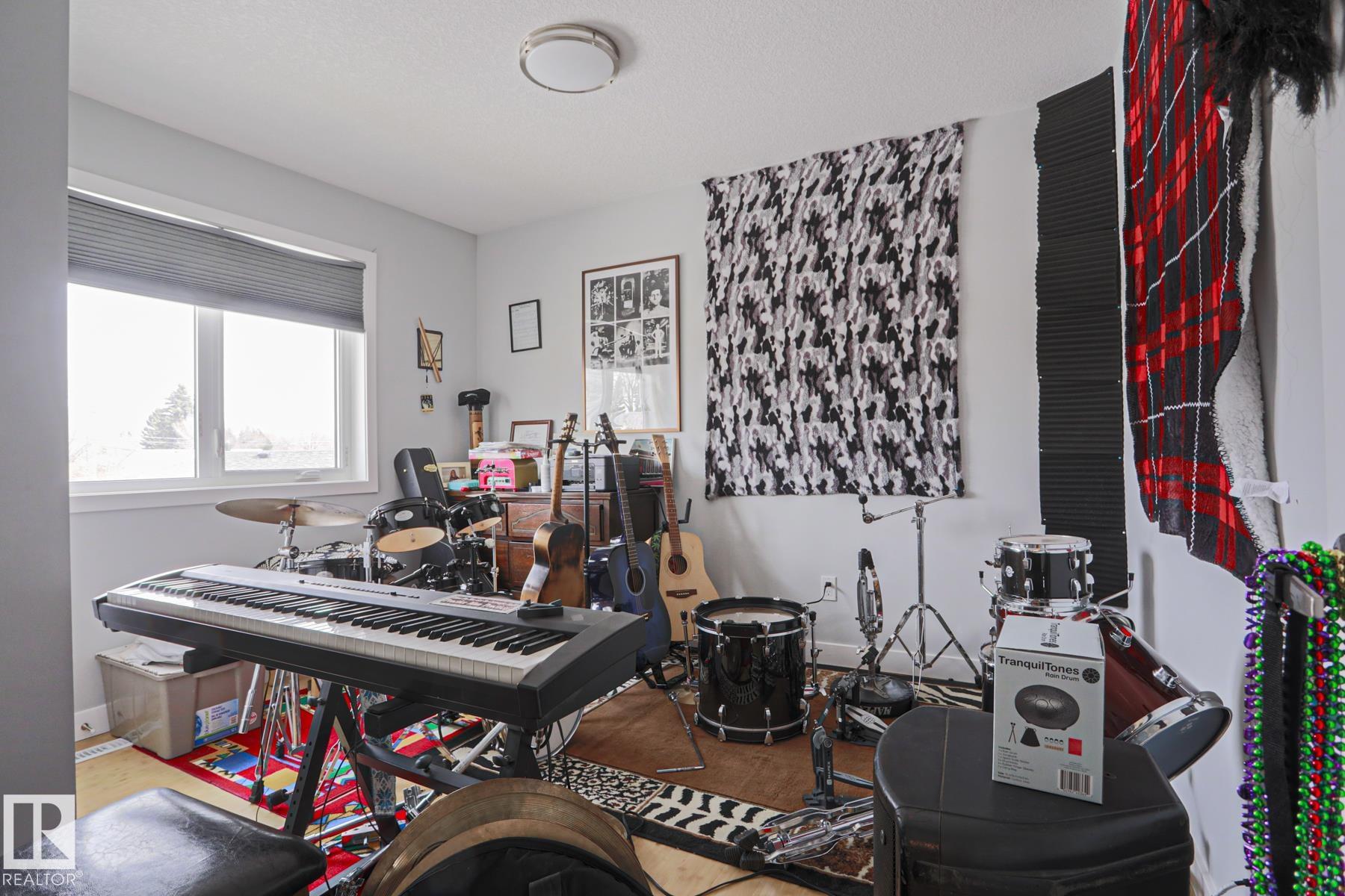 Photo 39 at 13520 124a Avenue NW, Dovercourt, Edmonton