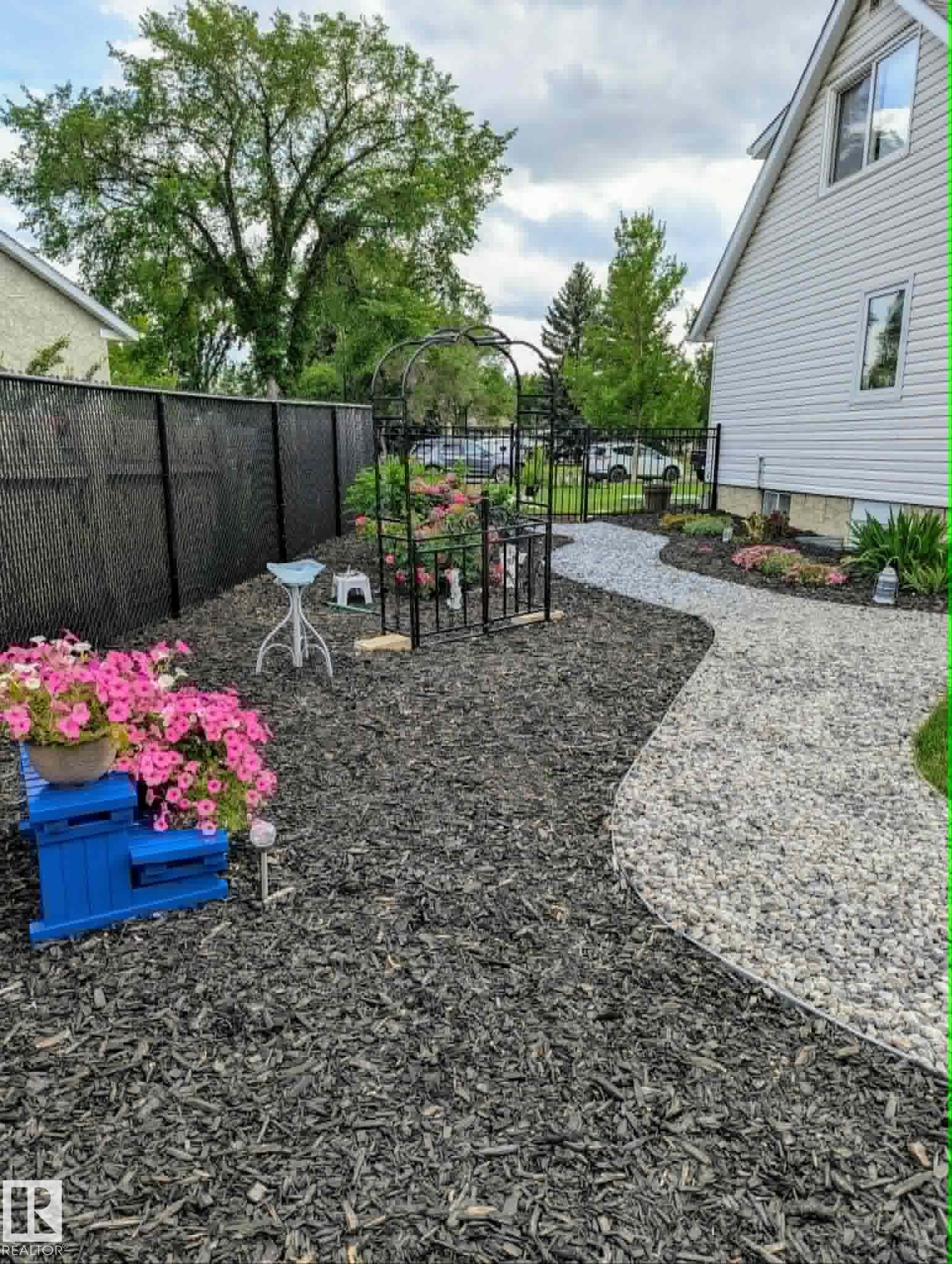 Photo 53 at 13520 124a Avenue NW, Dovercourt, Edmonton