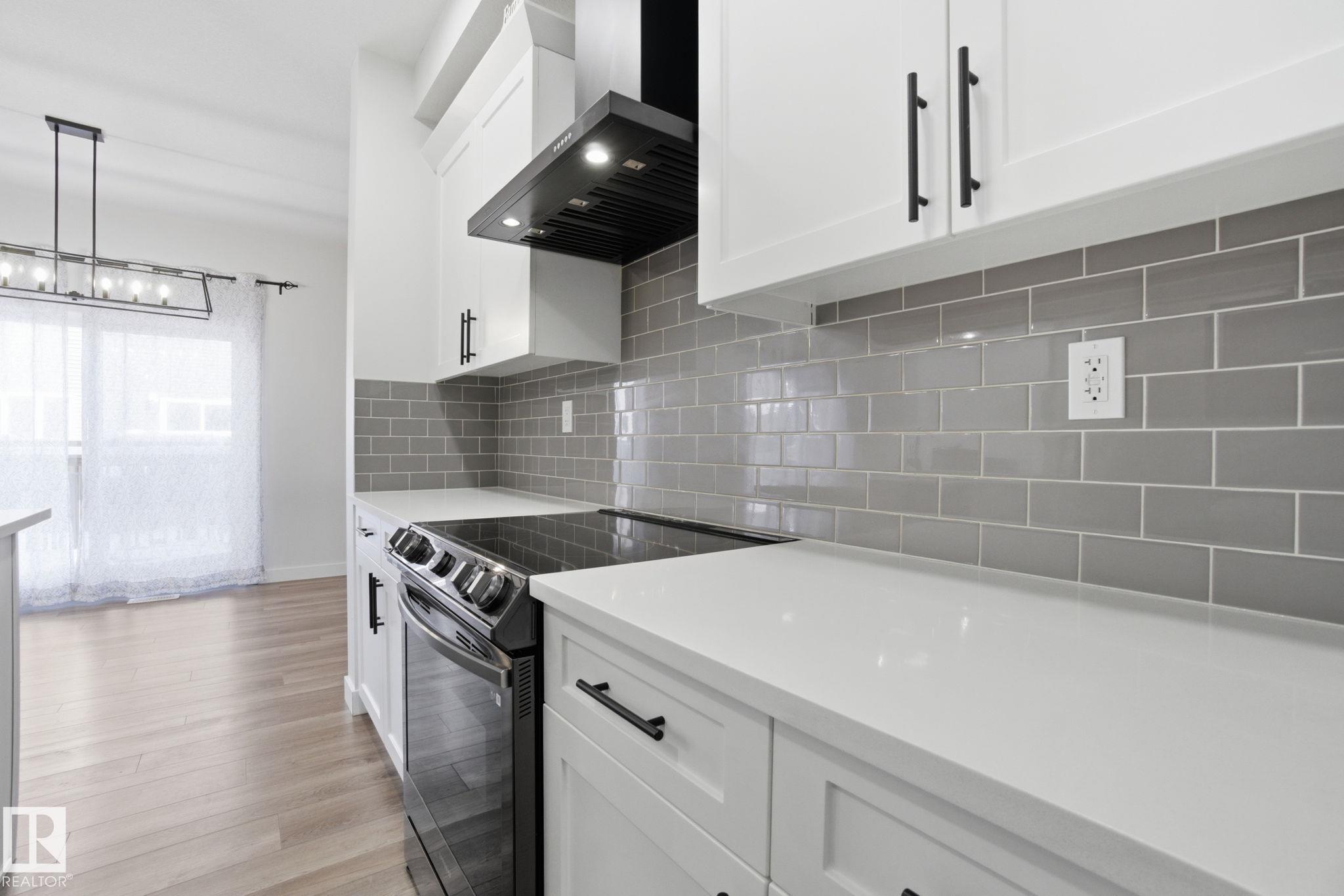 Photo 11 at 19732 28 Avenue NW, The Uplands, Edmonton