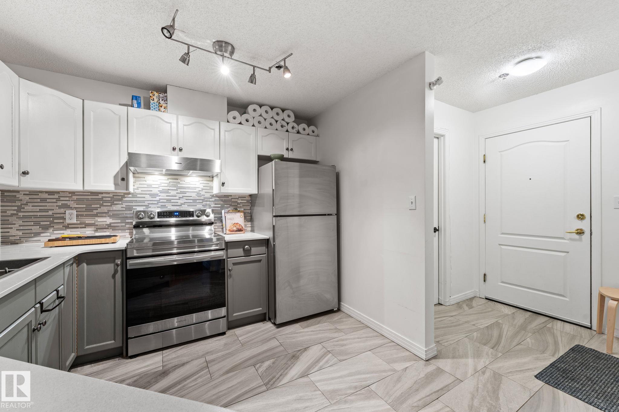 Photo 8 at 311 - 9640 105 Street NW, Rossdale, Edmonton