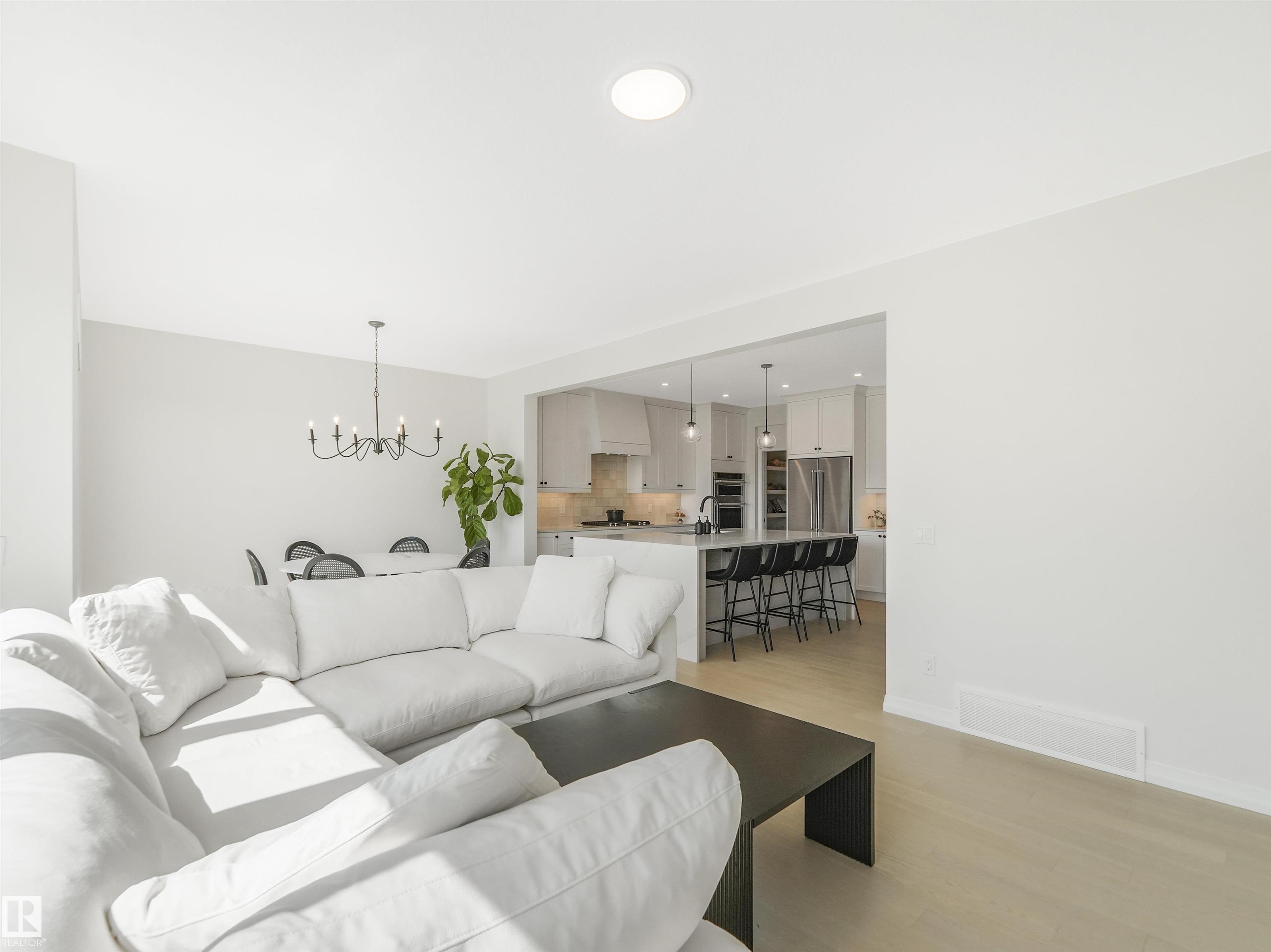 Photo 10 at 19 Nettle Crescent, North Ridge, St. Albert