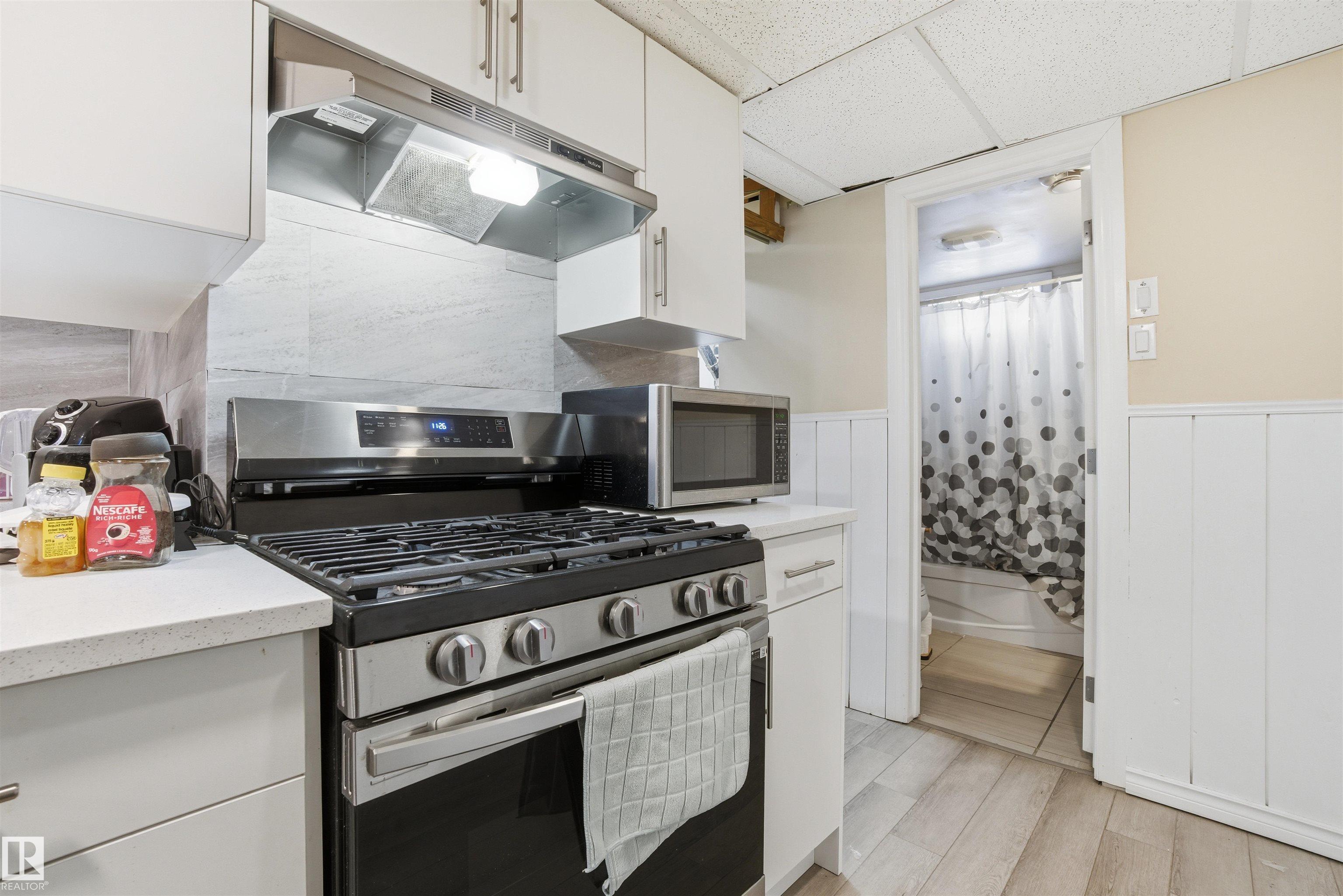 Photo 43 at 5208 90 Avenue NW, Ottewell, Edmonton