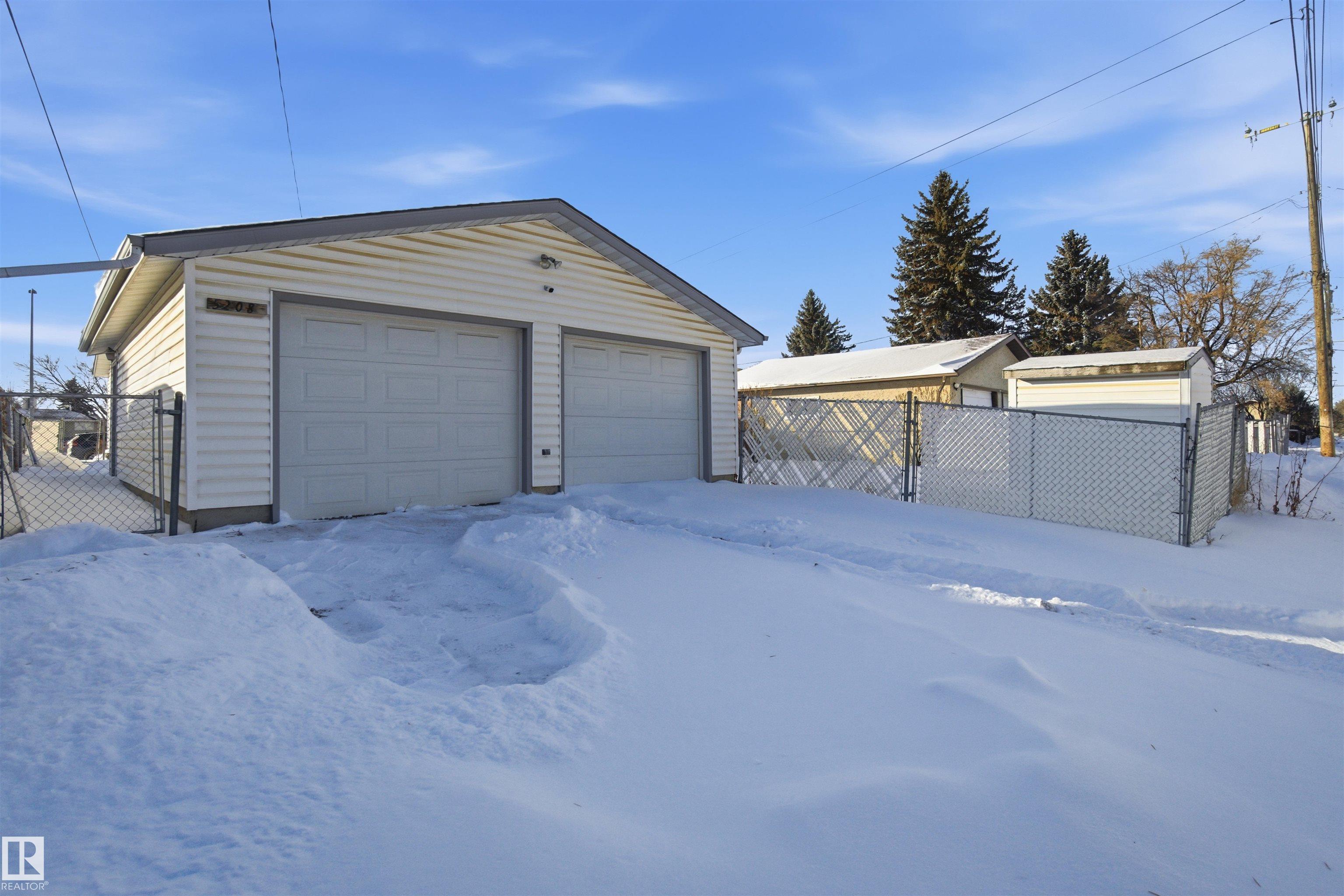 Photo 64 at 5208 90 Avenue NW, Ottewell, Edmonton