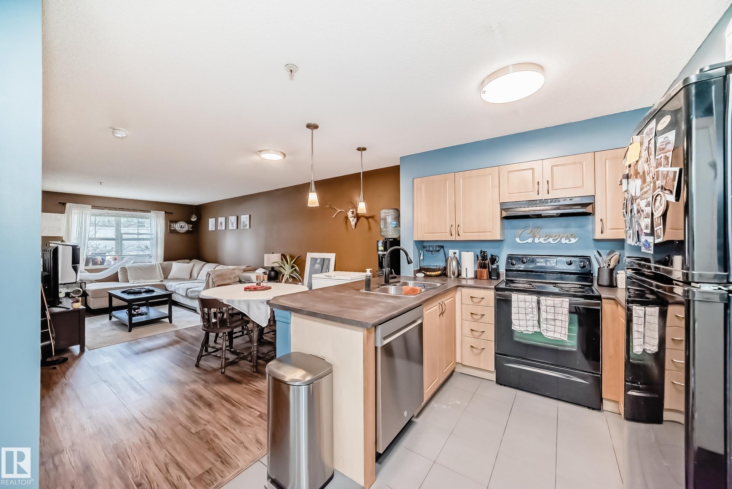 Photo 8 at 104 - 11449 Ellerslie Road SW, Rutherford, Edmonton