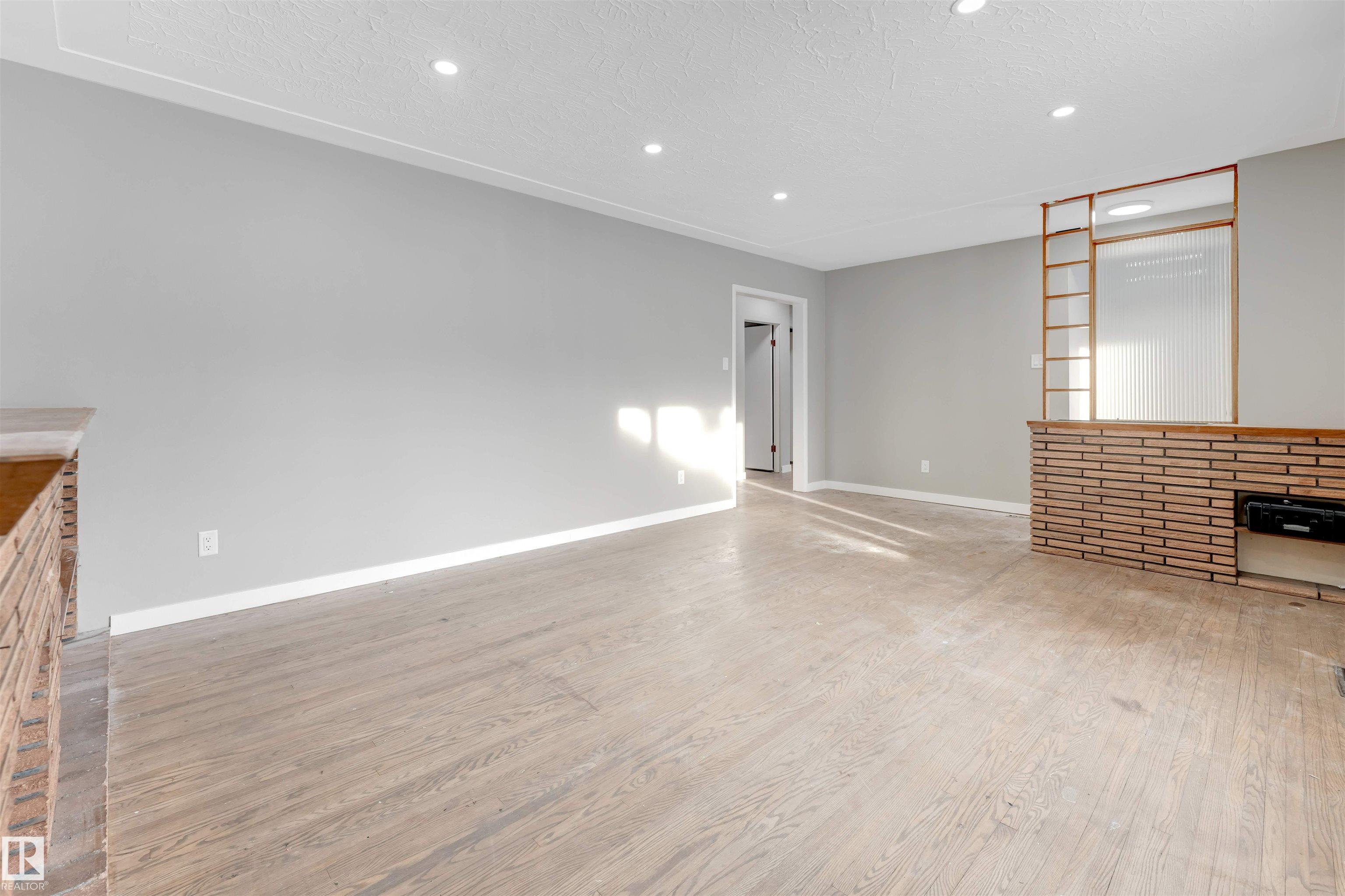 Photo 20 at 12202 45 Street NW, Bergman, Edmonton