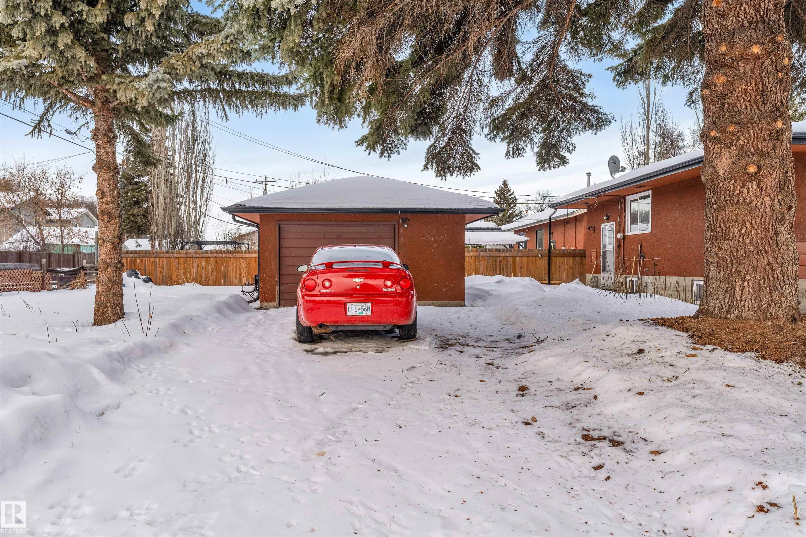 Photo 7 at 12202 45 Street NW, Bergman, Edmonton