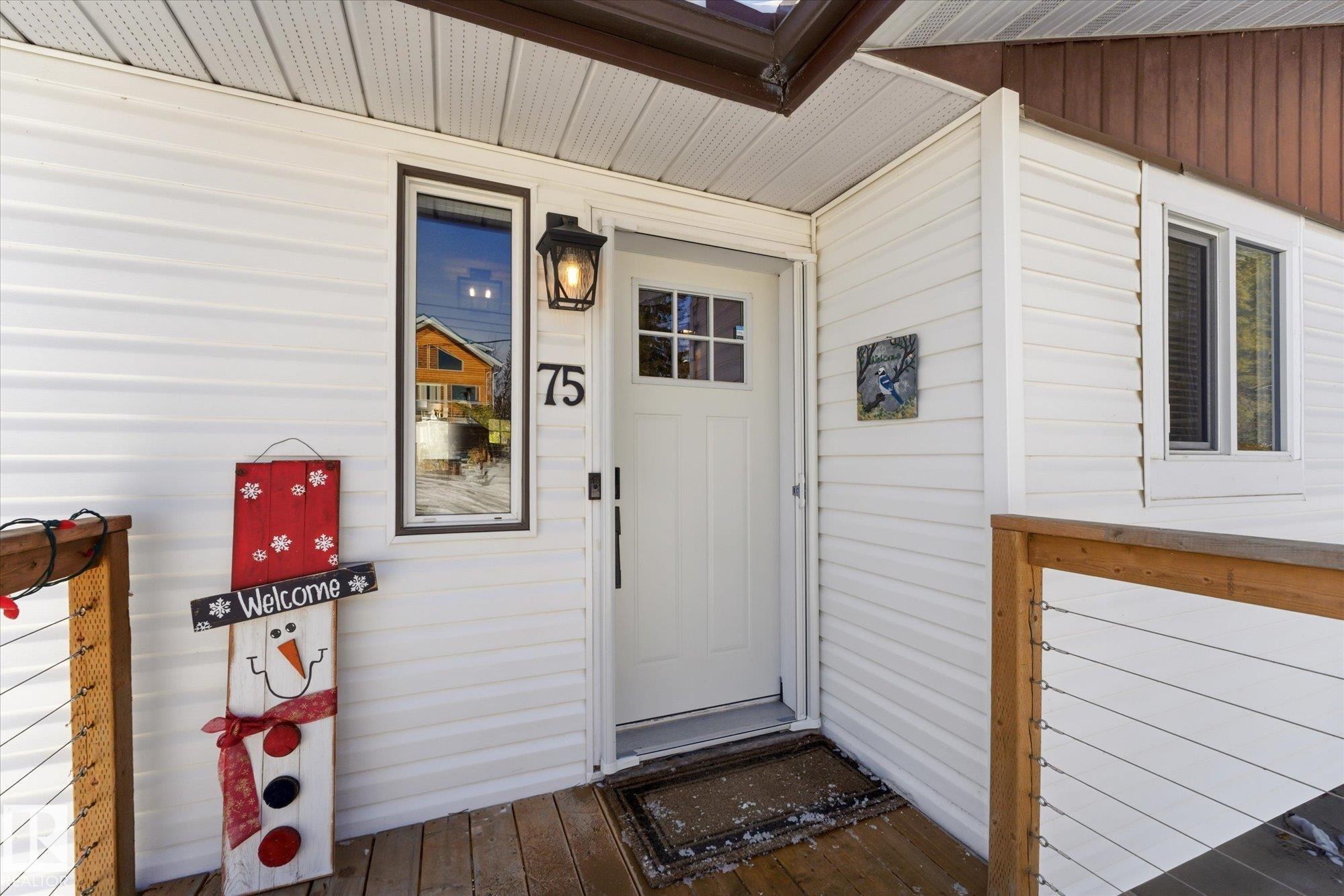 Photo 11 at 75 Lakeshore Av South View, South View, Rural Lac Ste. Anne County