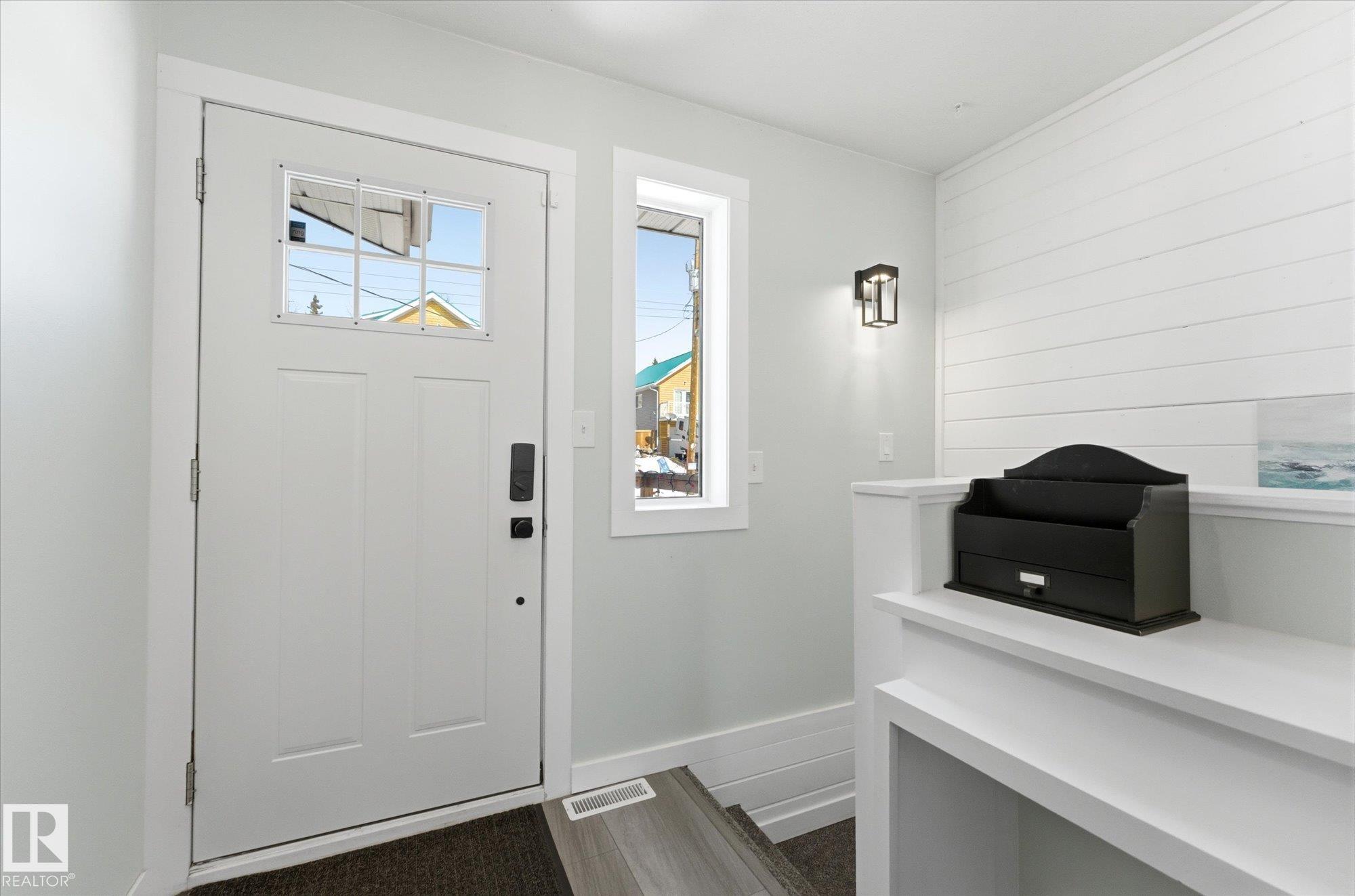 Photo 13 at 75 Lakeshore Av South View, South View, Rural Lac Ste. Anne County