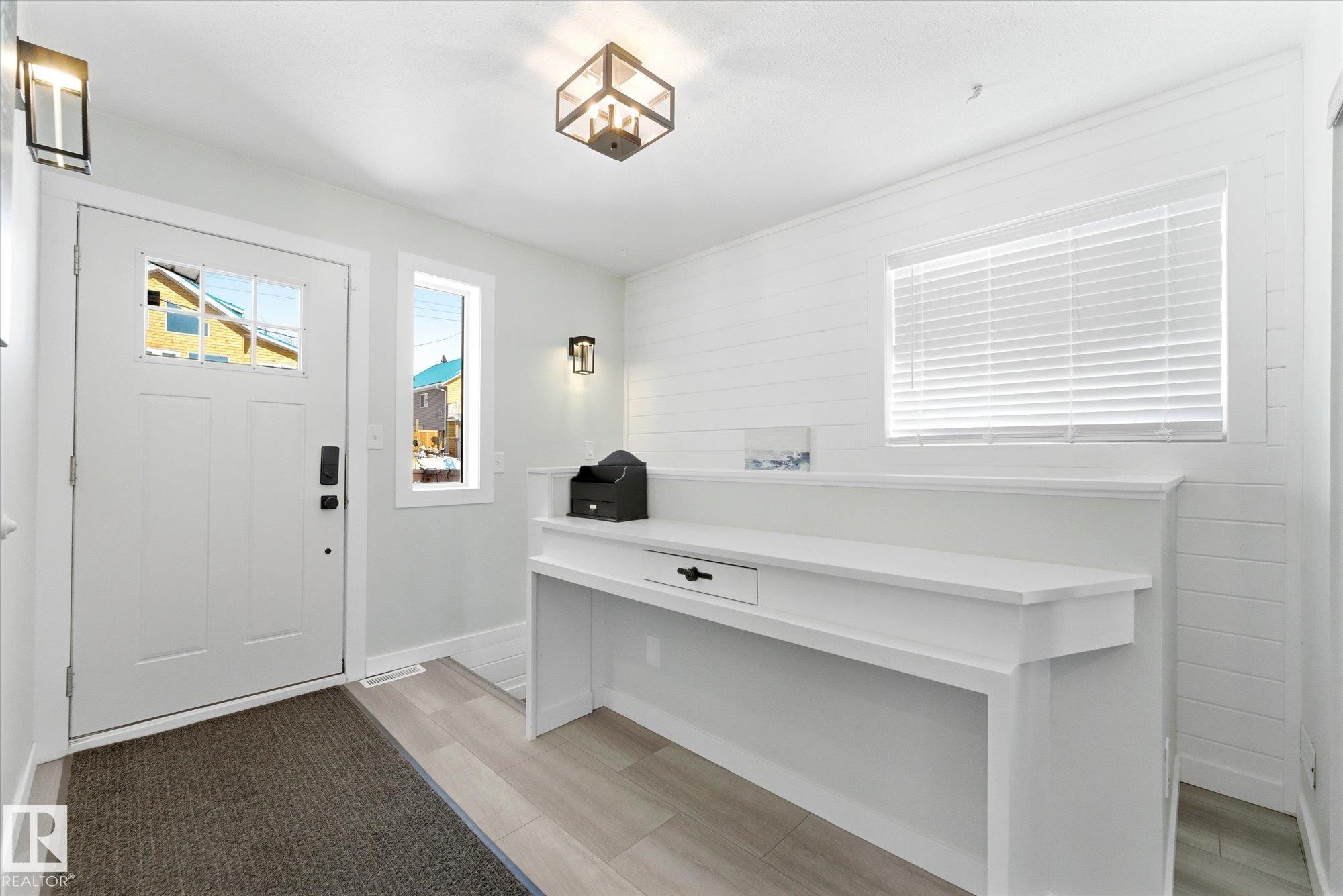 Photo 14 at 75 Lakeshore Av South View, South View, Rural Lac Ste. Anne County