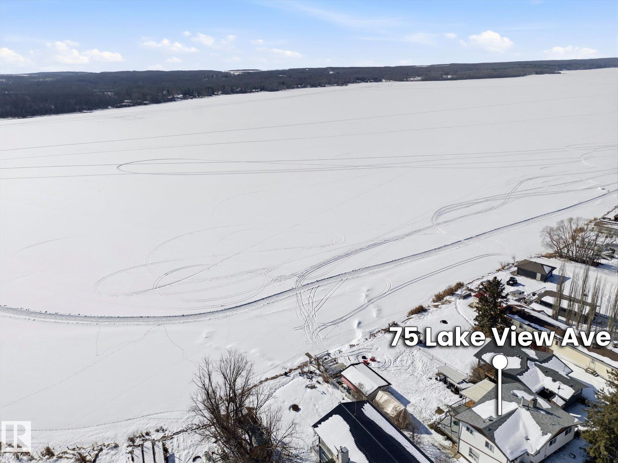 Photo 4 at 75 Lakeshore Av South View, South View, Rural Lac Ste. Anne County