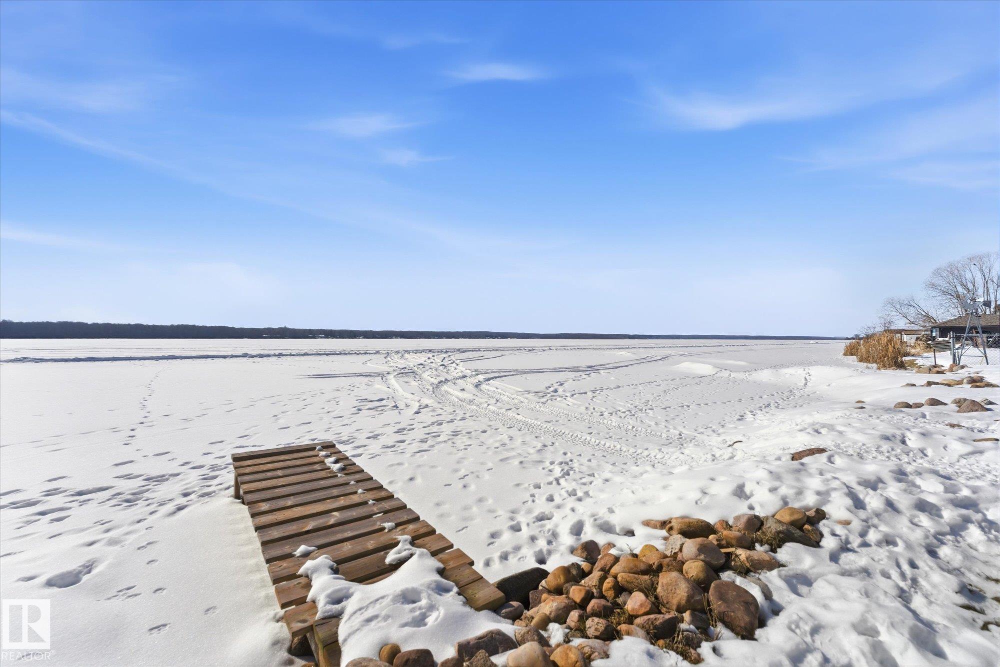 Photo 57 at 75 Lakeshore Av South View, South View, Rural Lac Ste. Anne County