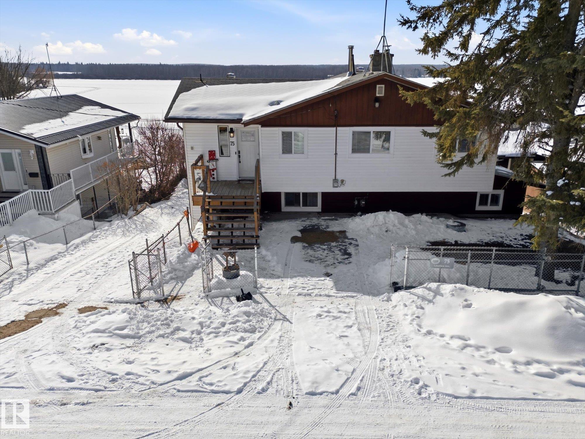 Photo 63 at 75 Lakeshore Av South View, South View, Rural Lac Ste. Anne County